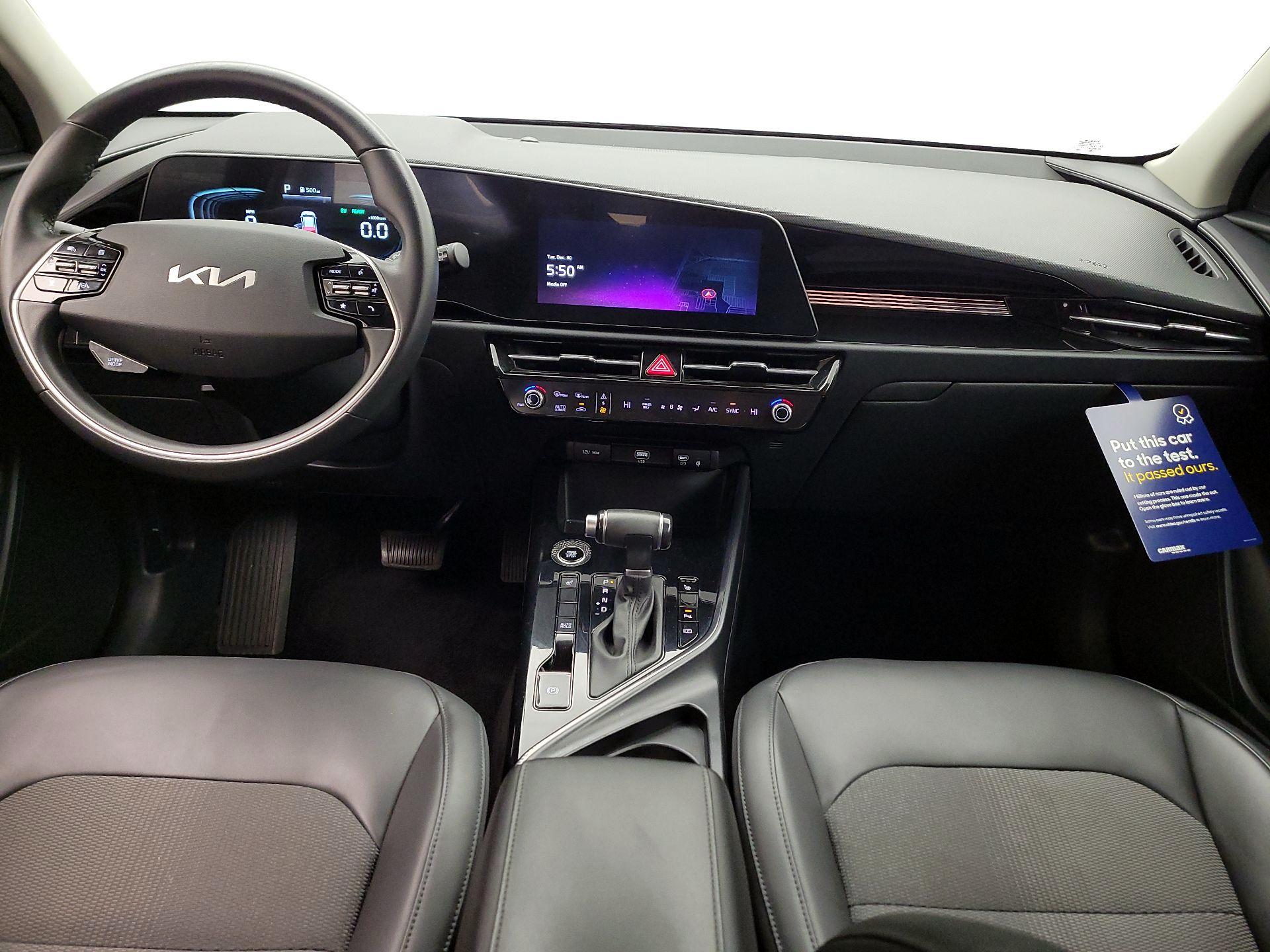 Thumbnail: 2023 Kia Niro - 9