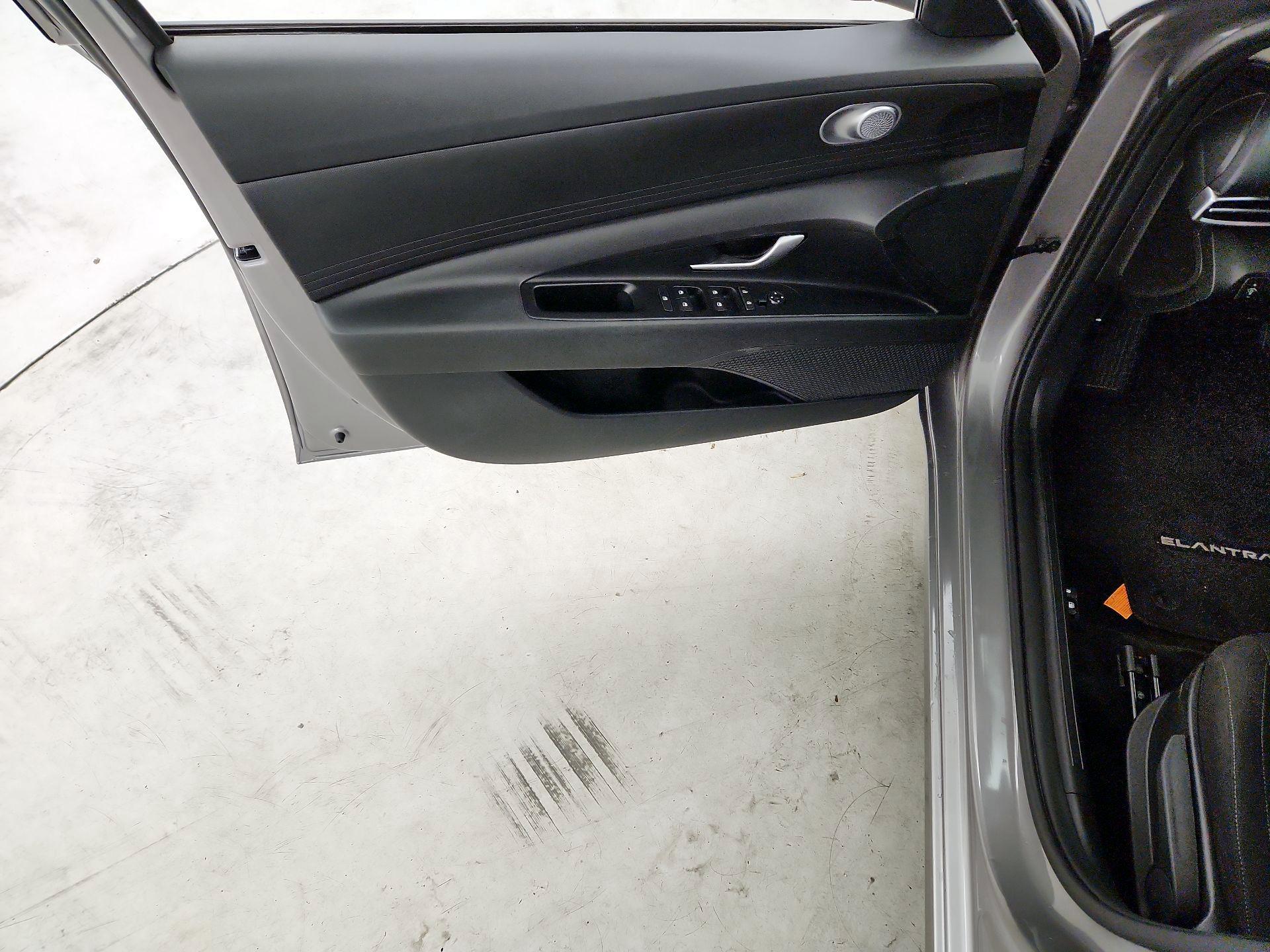 Thumbnail: 2023 Hyundai Elantra - 12