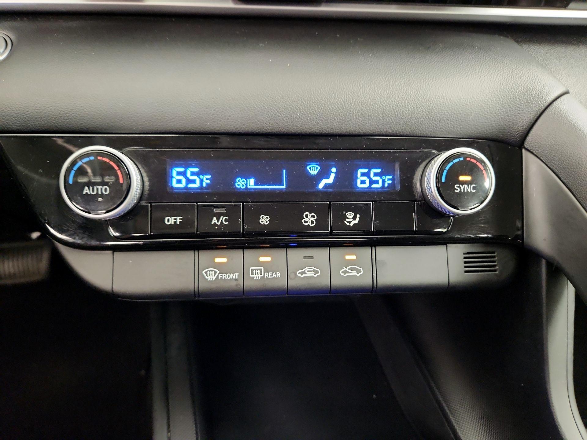 Thumbnail: 2023 Hyundai Elantra - 16