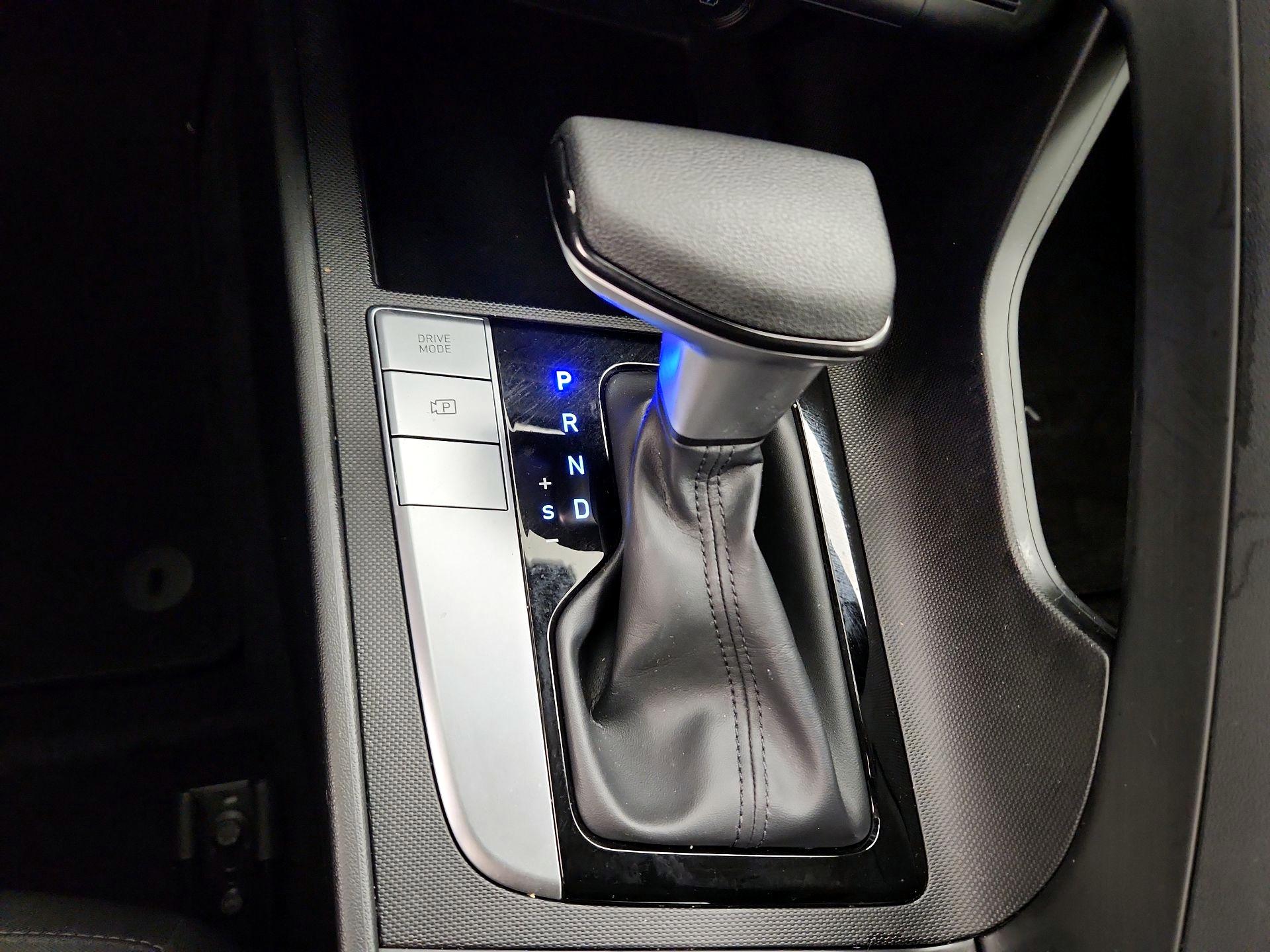 Thumbnail: 2023 Hyundai Elantra - 17