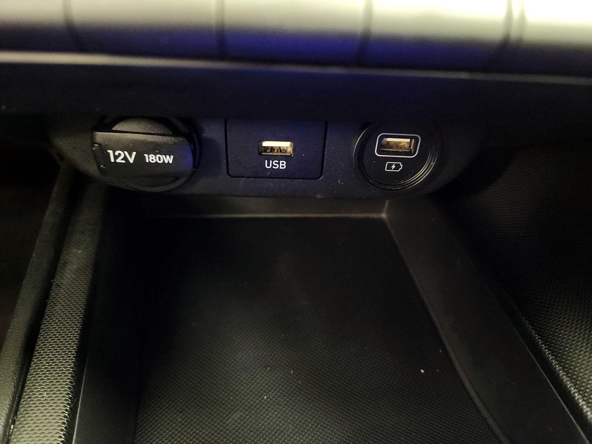 Thumbnail: 2023 Hyundai Elantra - 18