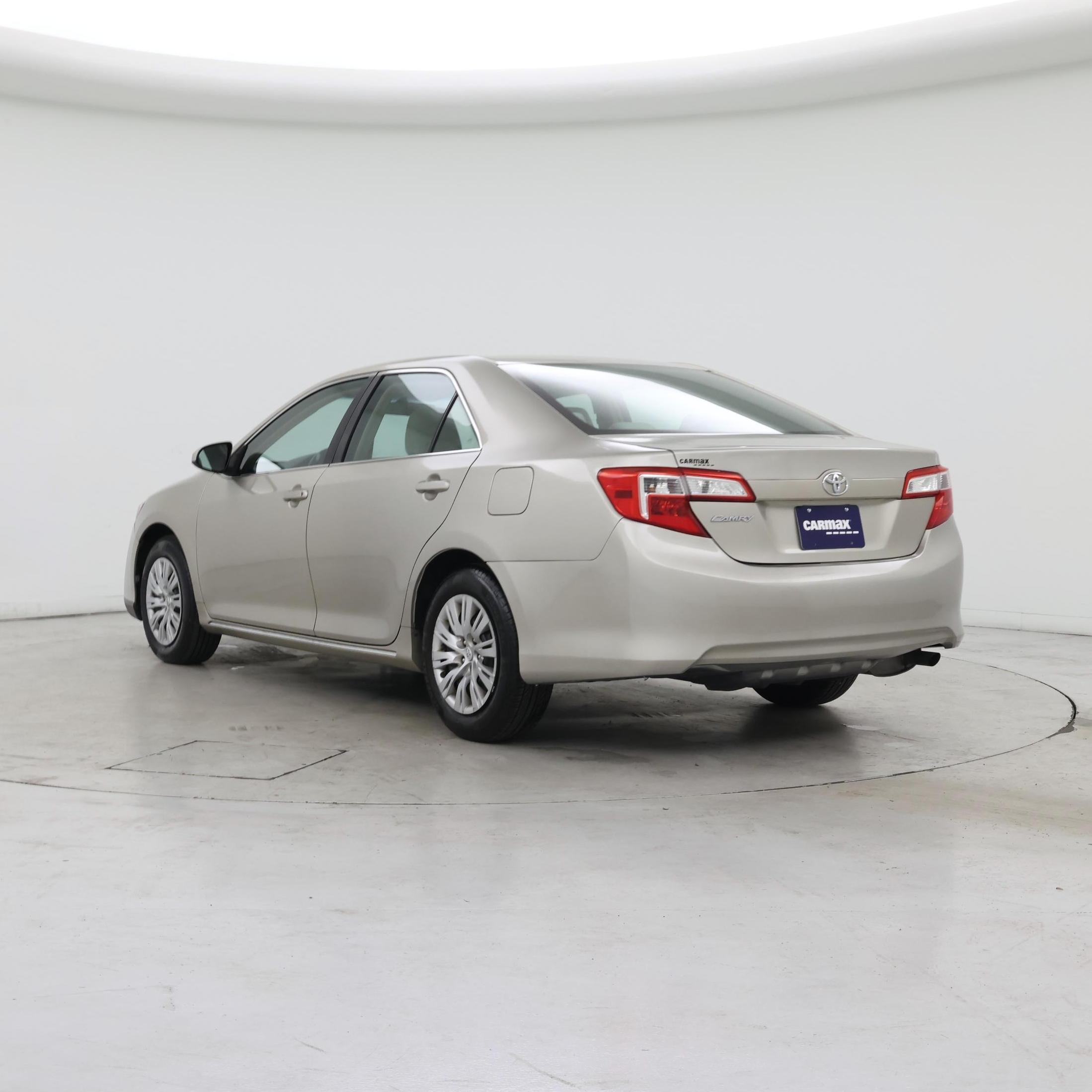 Thumbnail: 2014 Toyota Camry - 2