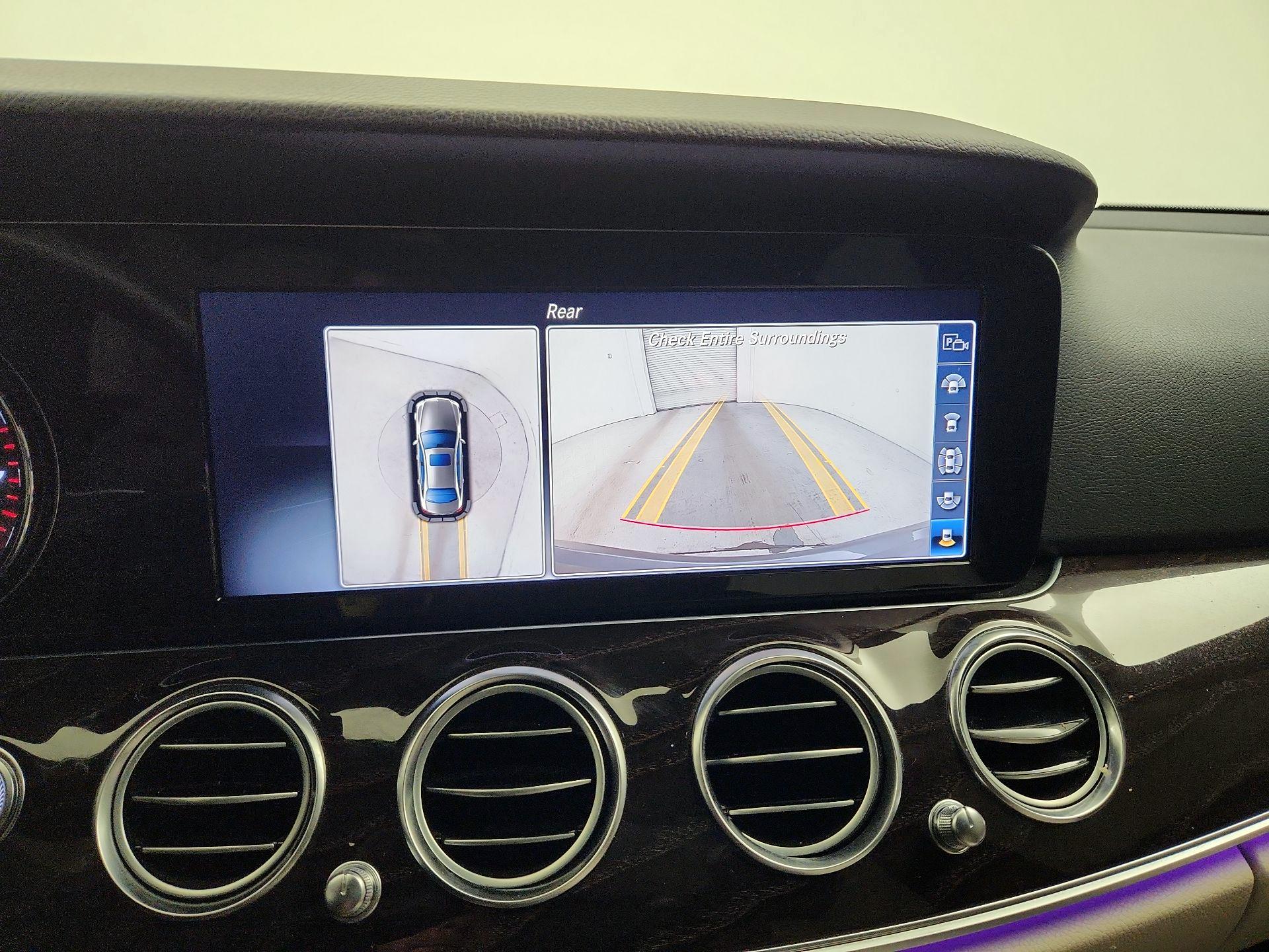 Thumbnail: 2019 Mercedes-Benz E-Class - 13