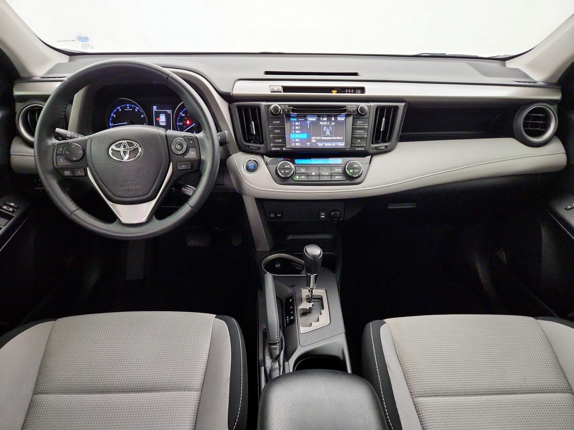 Thumbnail: 2018 Toyota RAV4 - 9