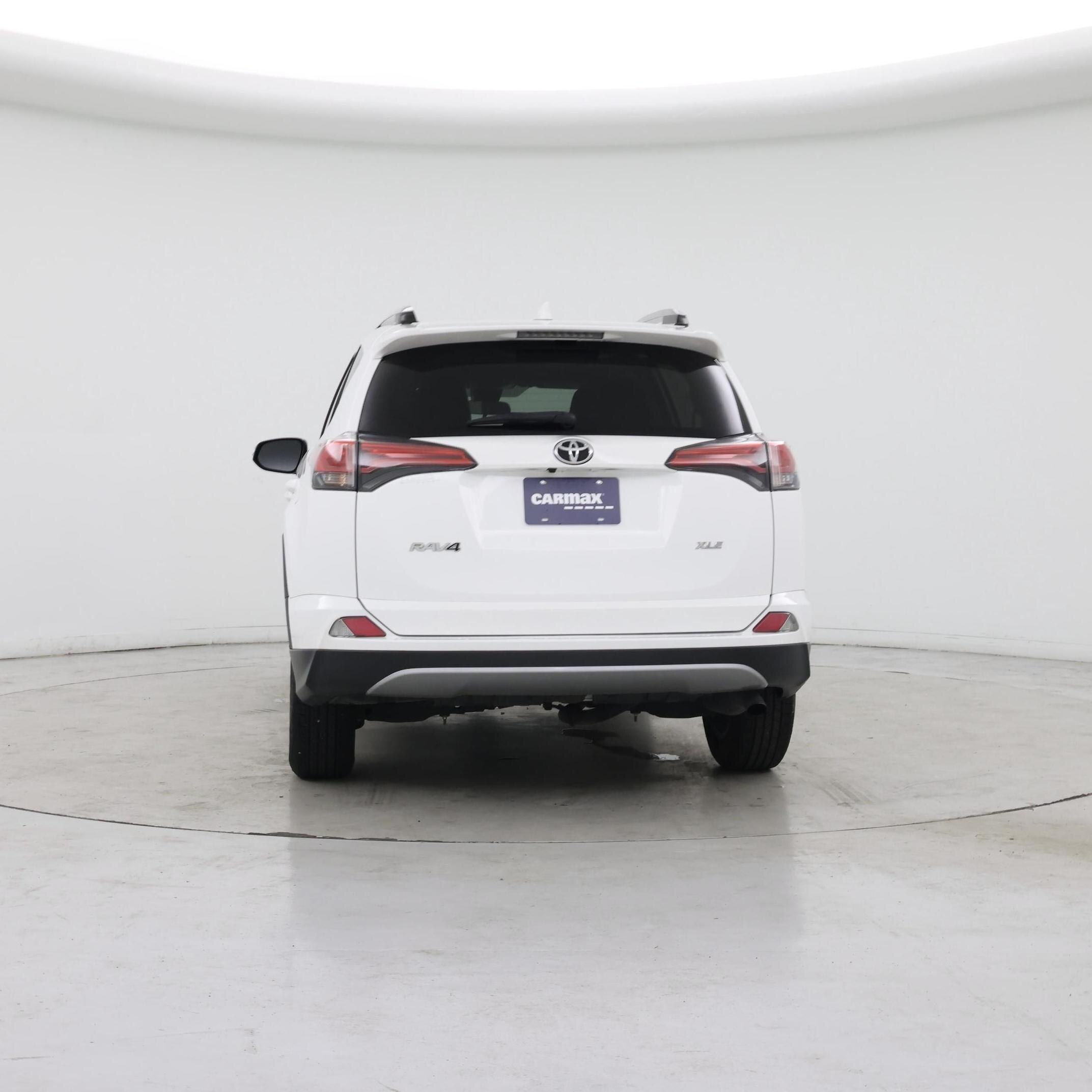 Thumbnail: 2018 Toyota RAV4 - 6