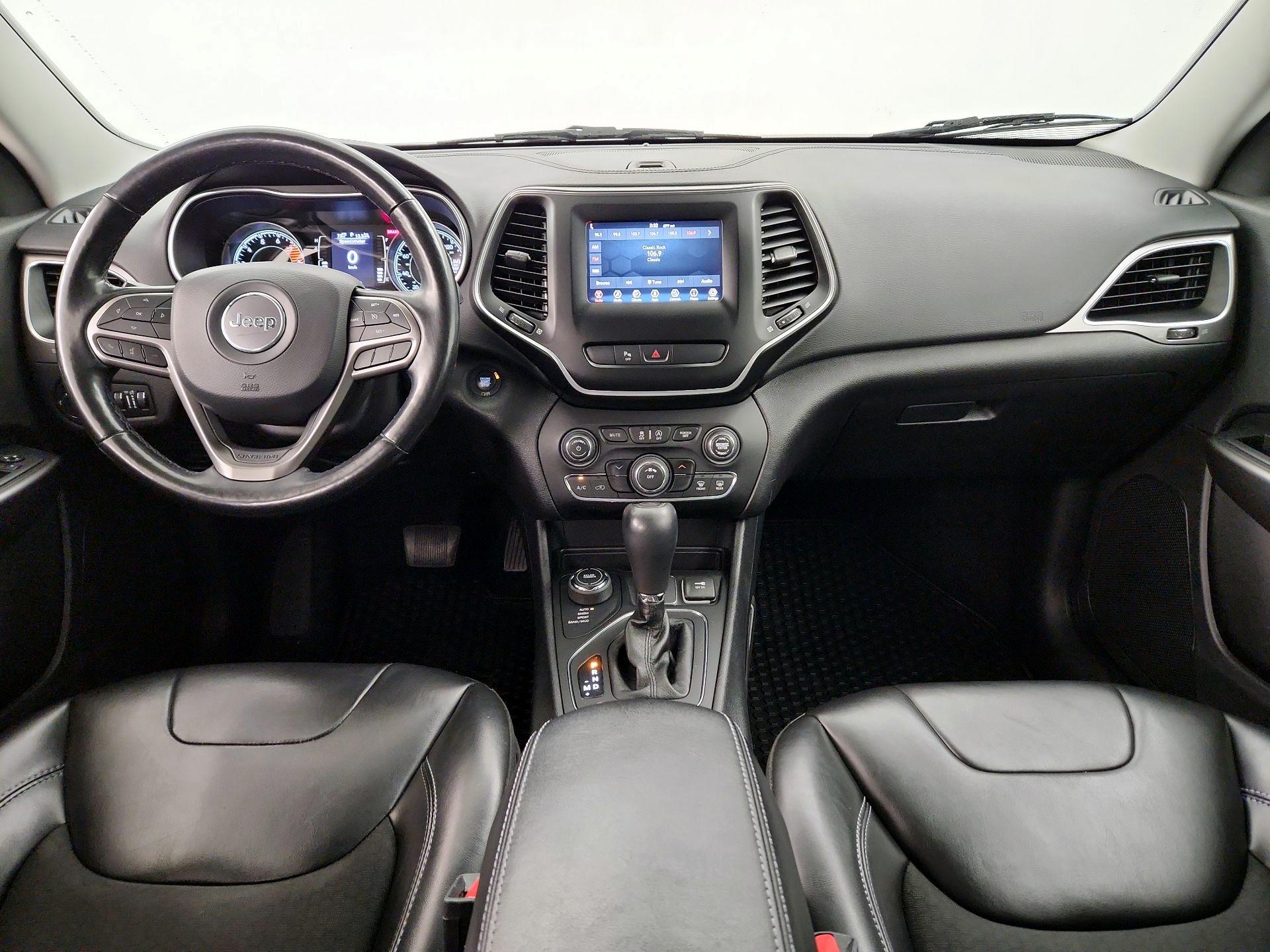 Thumbnail: 2020 Jeep Cherokee - 9