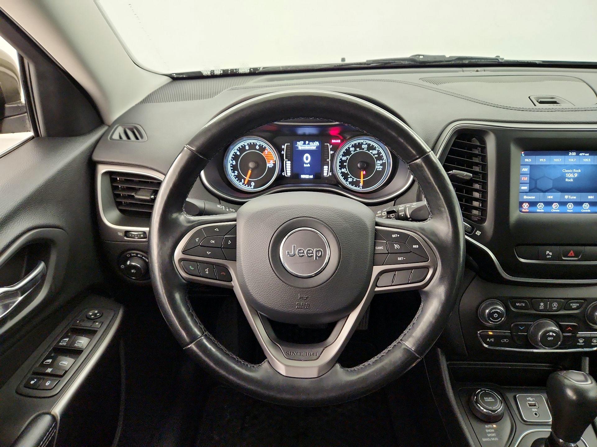 Thumbnail: 2020 Jeep Cherokee - 10