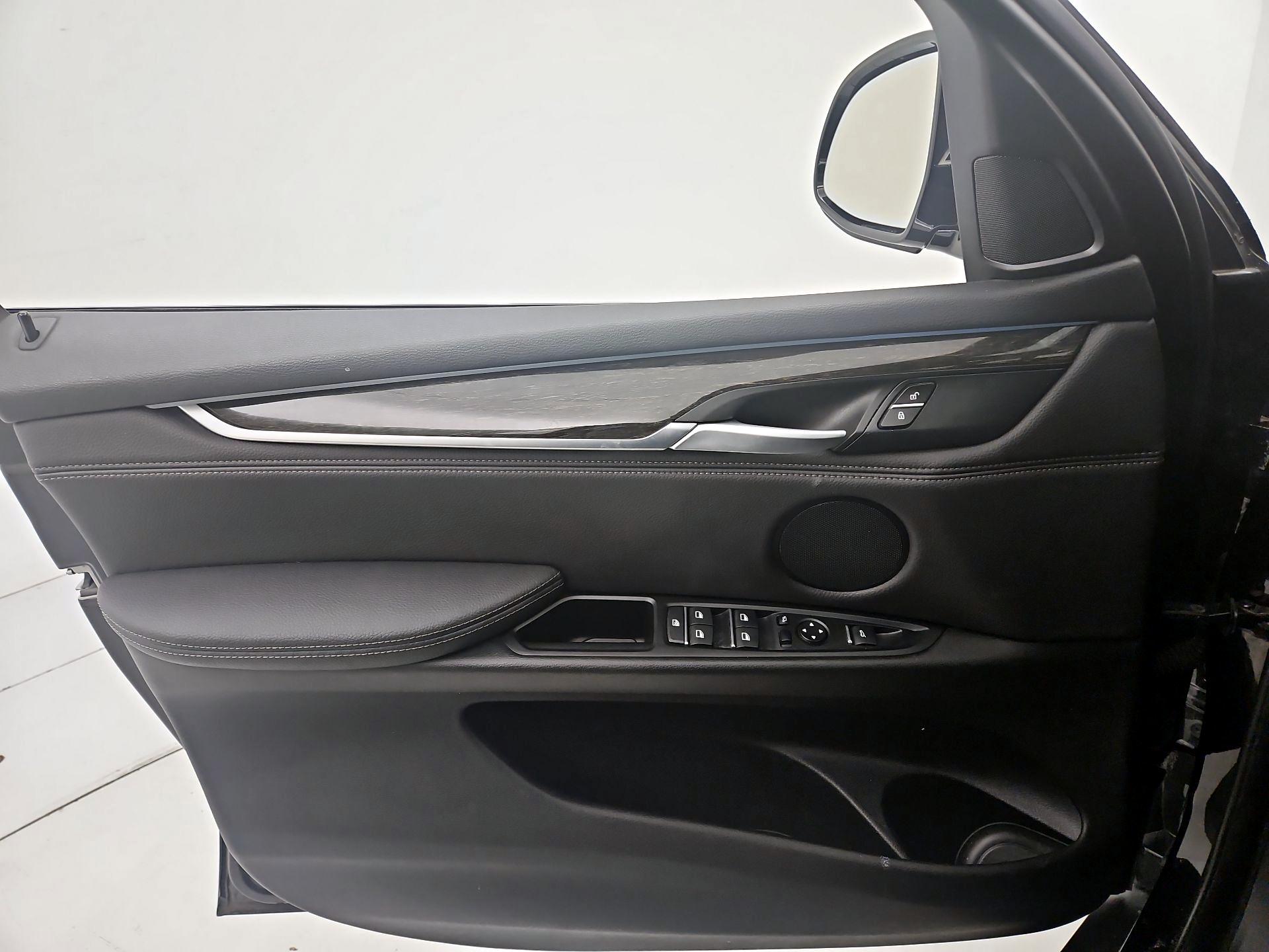 Thumbnail: 2017 BMW X5 - 12