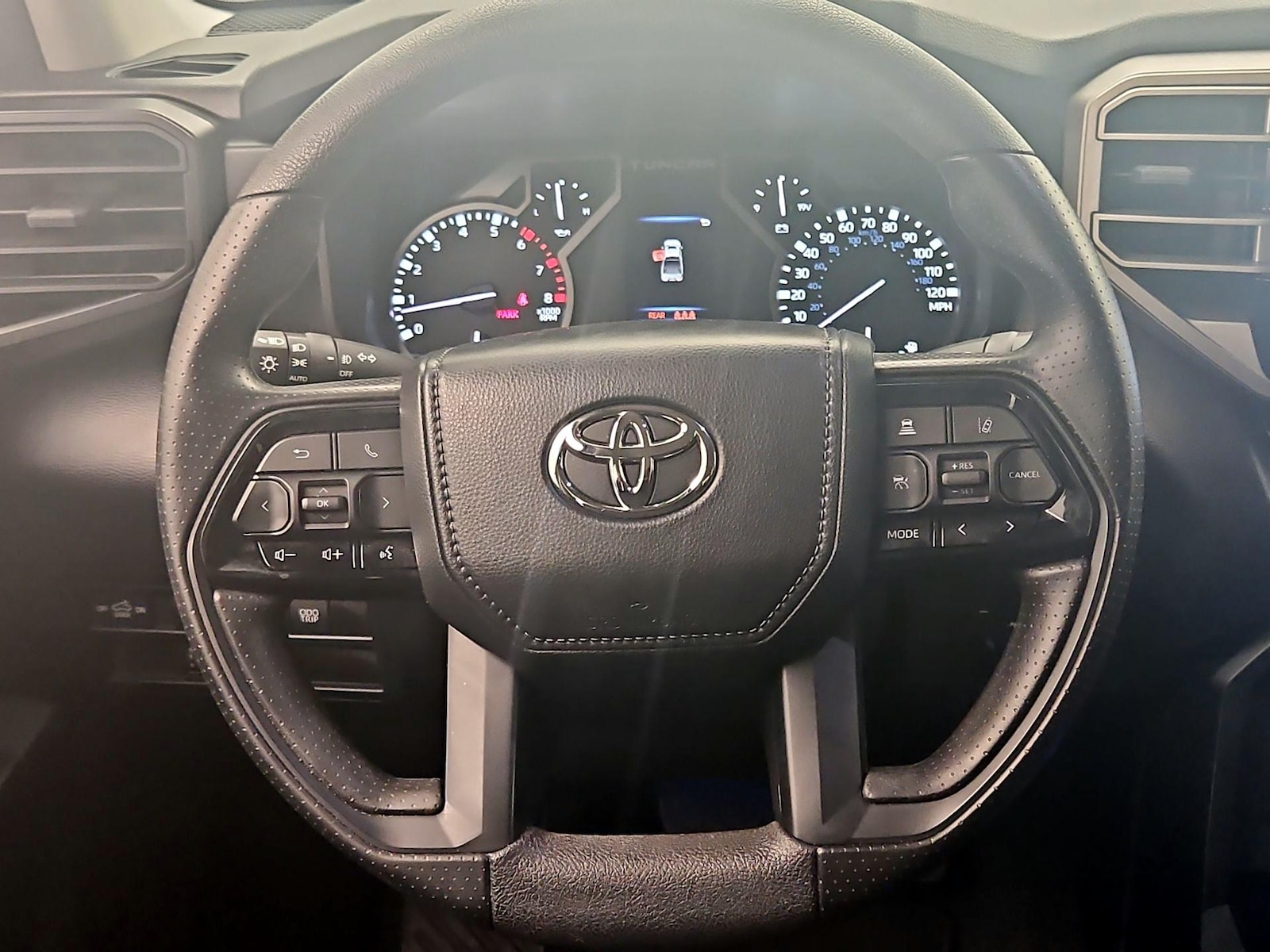 2024 Toyota Tundra SR5 - Photo 11