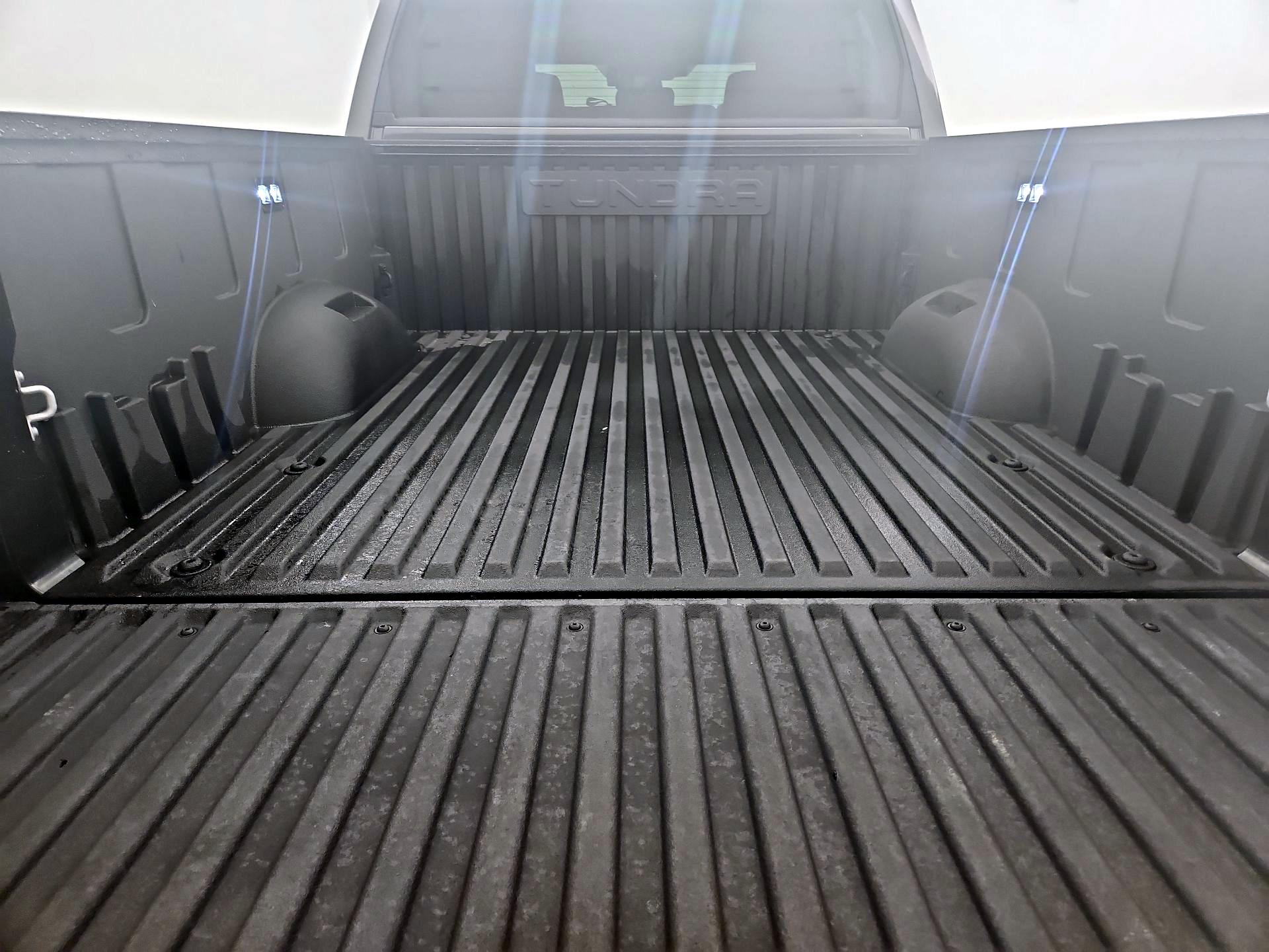 Thumbnail: 2024 Toyota Tundra - 20