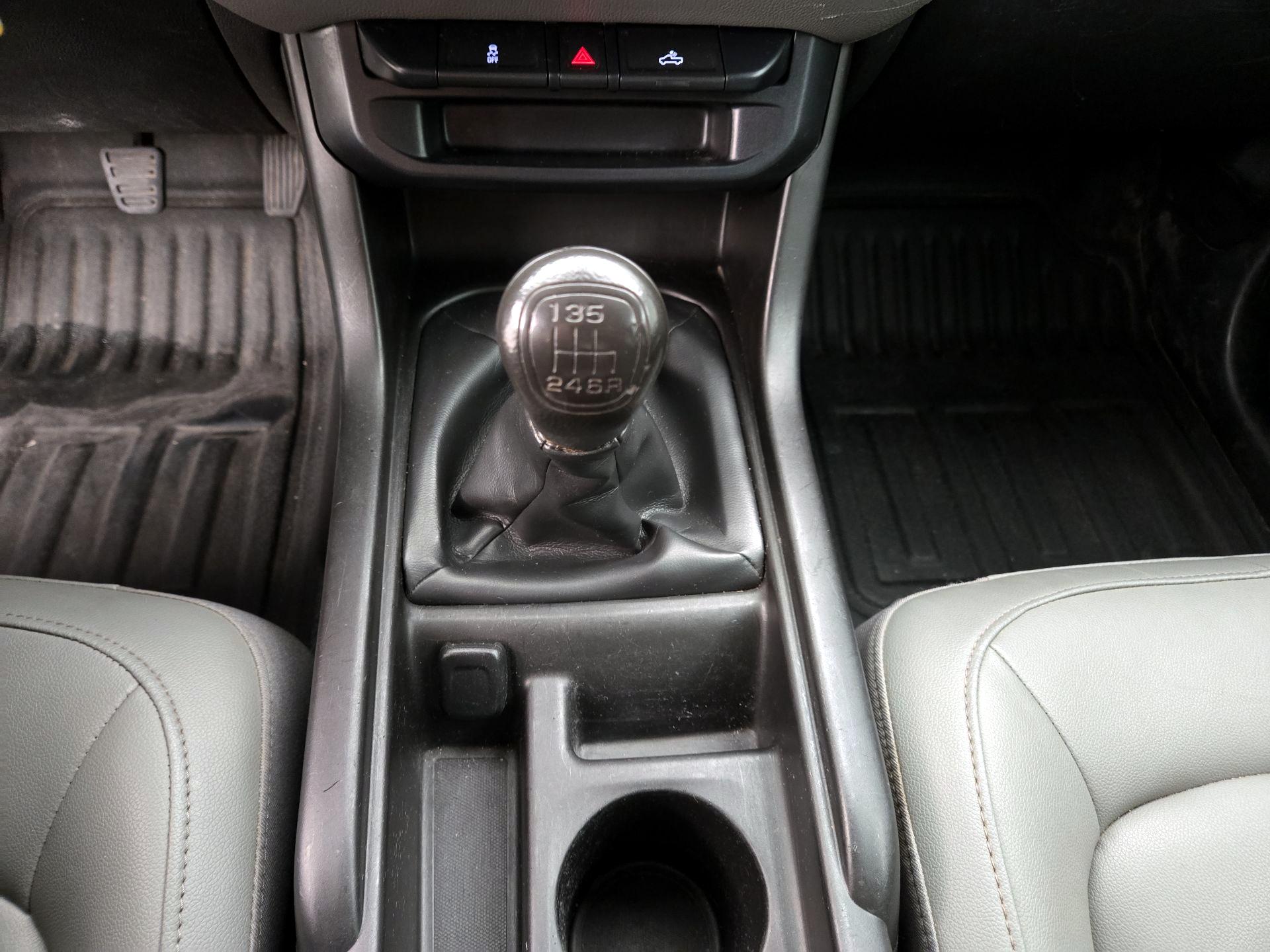 Thumbnail: 2015 Chevrolet Colorado - 17