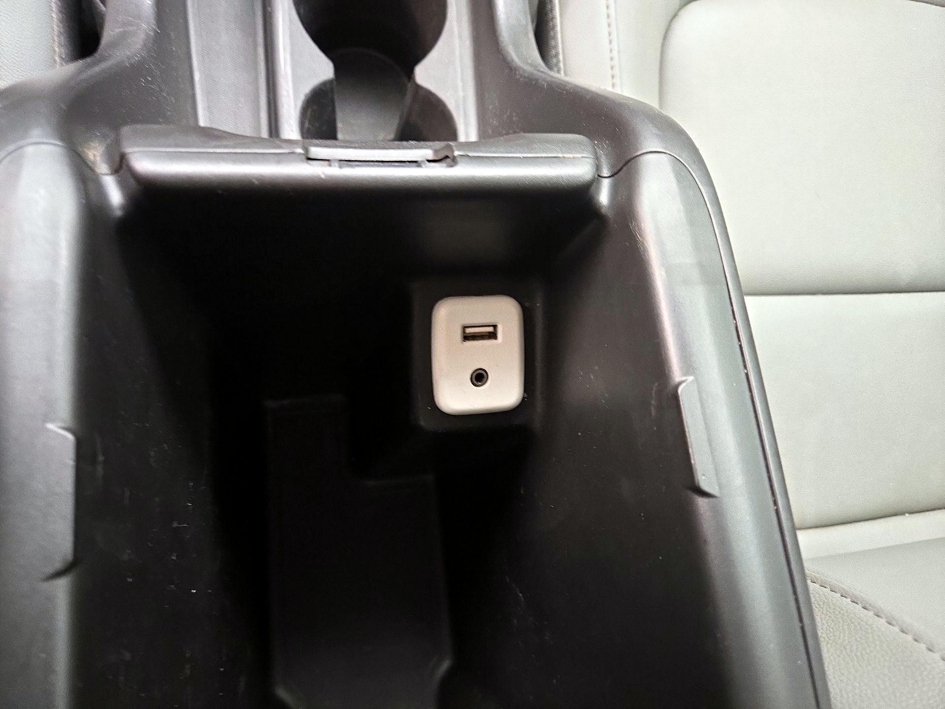 Thumbnail: 2015 Chevrolet Colorado - 18