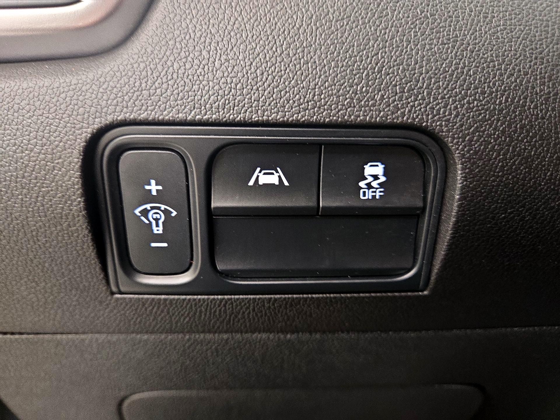 Thumbnail: 2023 Kia Sorento - 13