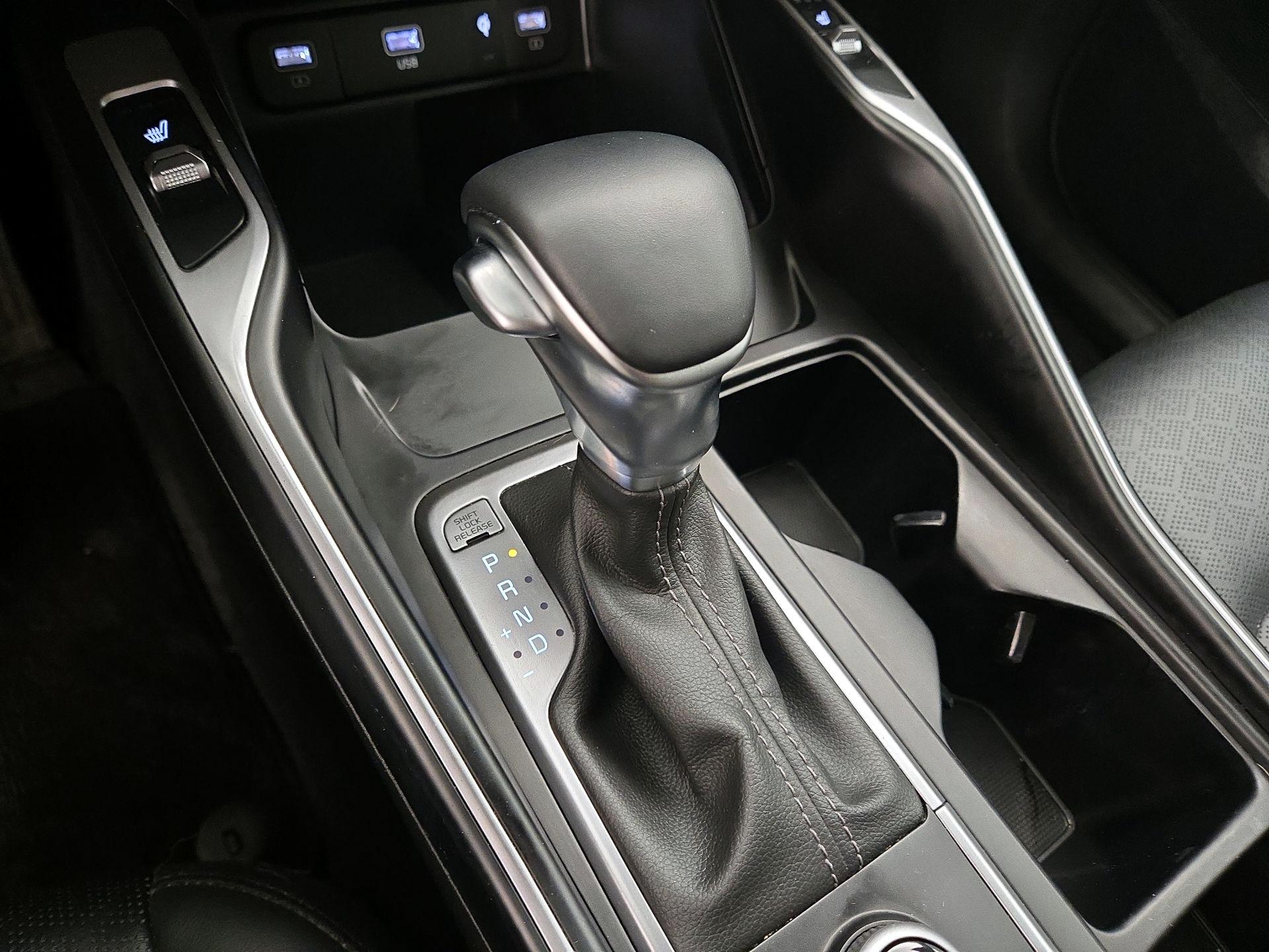 Thumbnail: 2023 Kia Sorento - 18