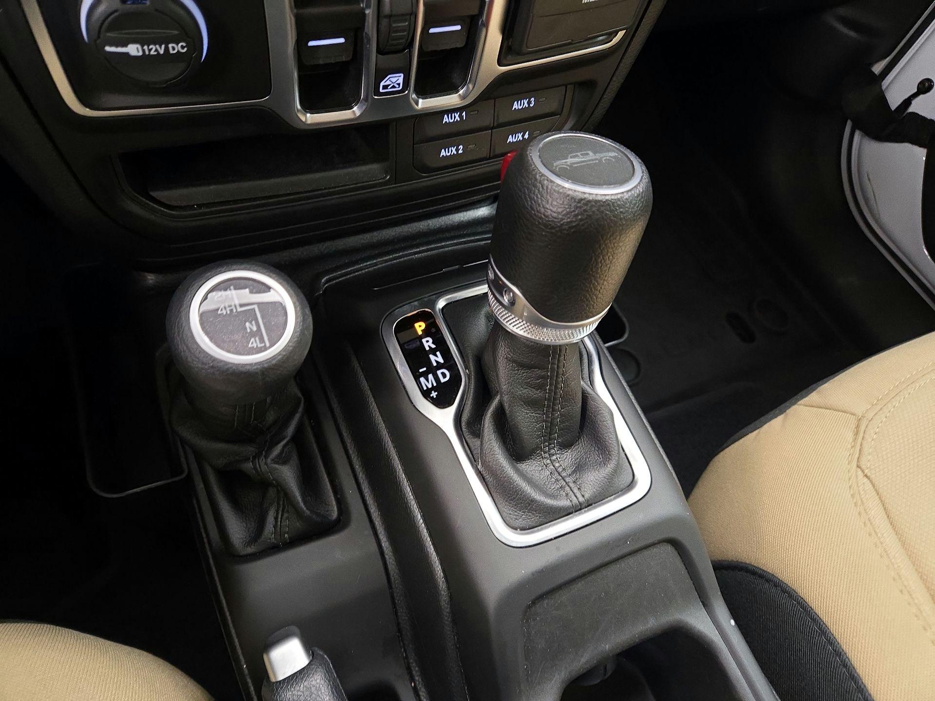 Thumbnail: 2023 Jeep Gladiator - 18