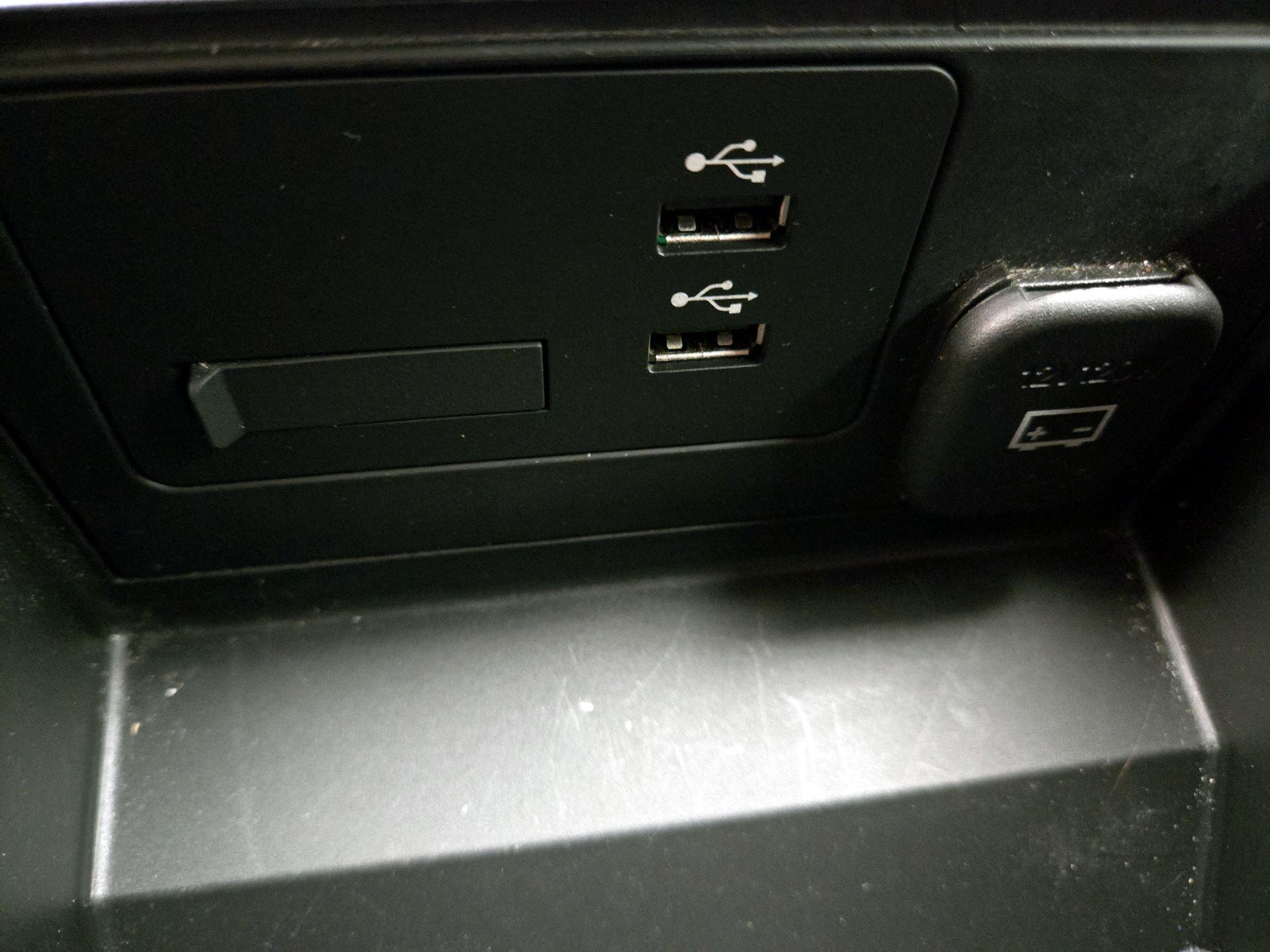 Thumbnail: 2023 Mazda Mazda3 - 18