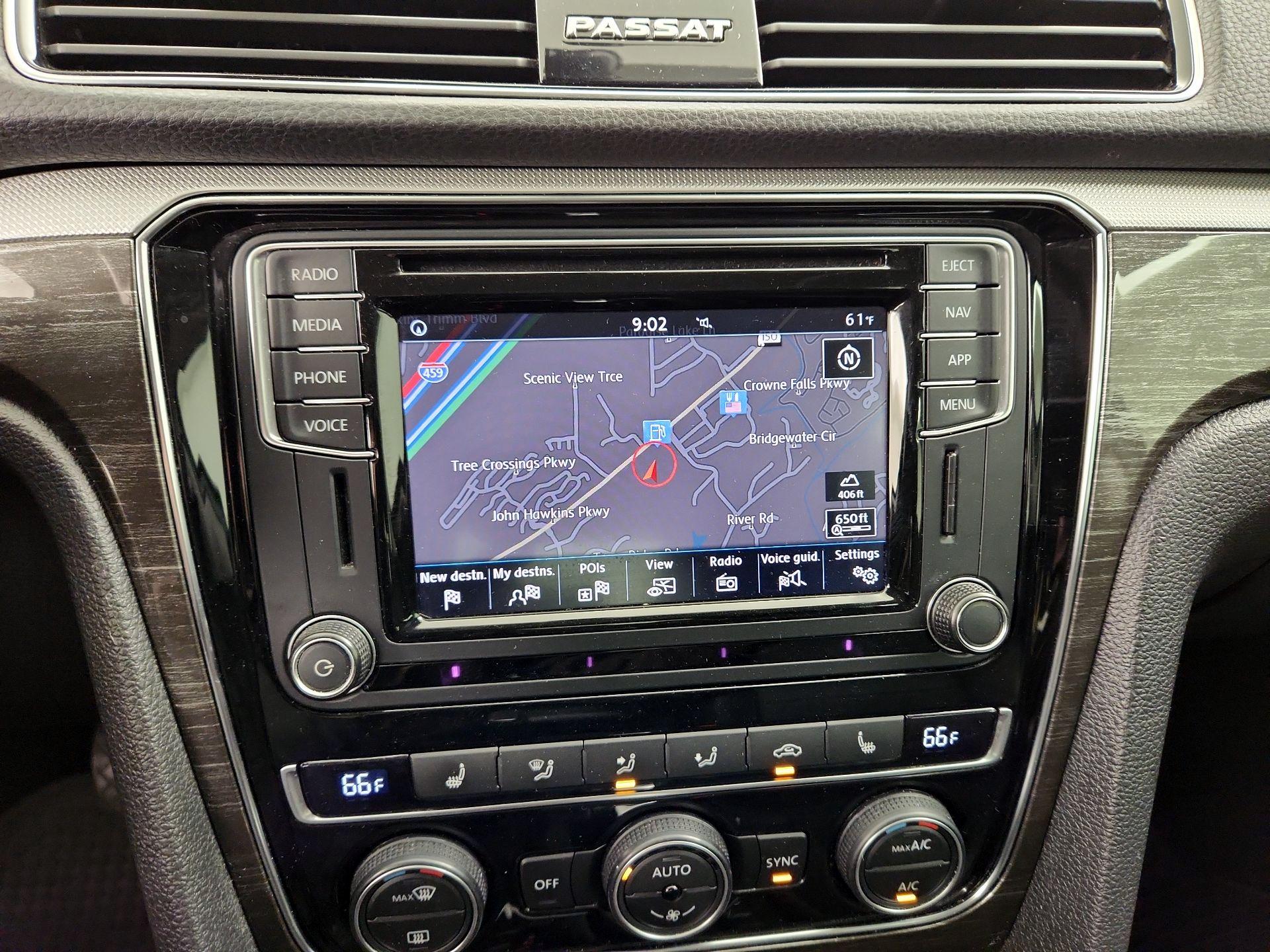 Thumbnail: 2018 Volkswagen Passat - 14