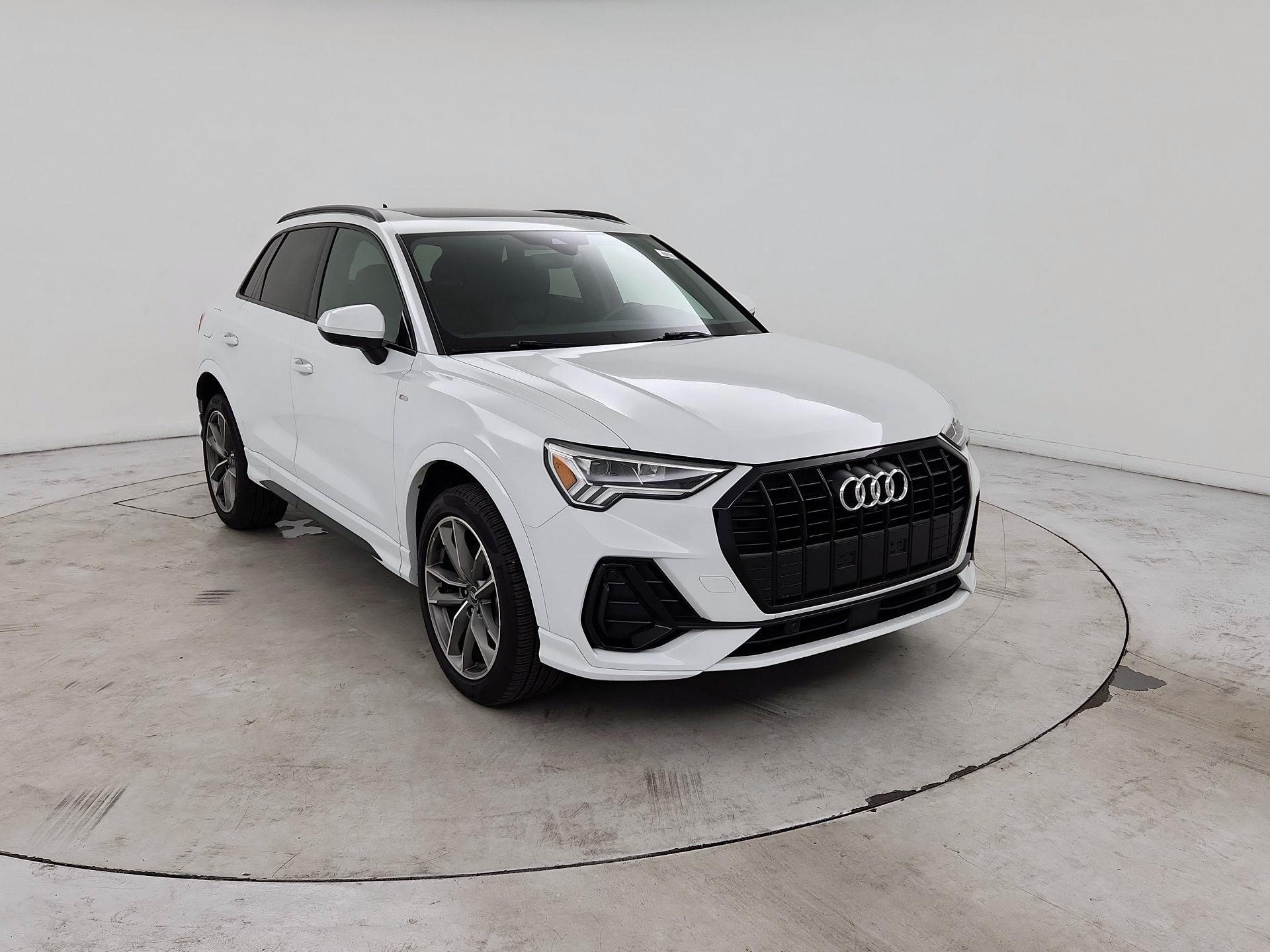Thumbnail: 2022 Audi Q3 - 1