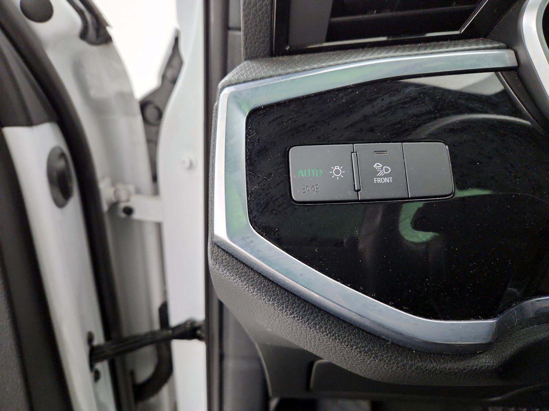 Thumbnail: 2022 Audi Q3 - 11