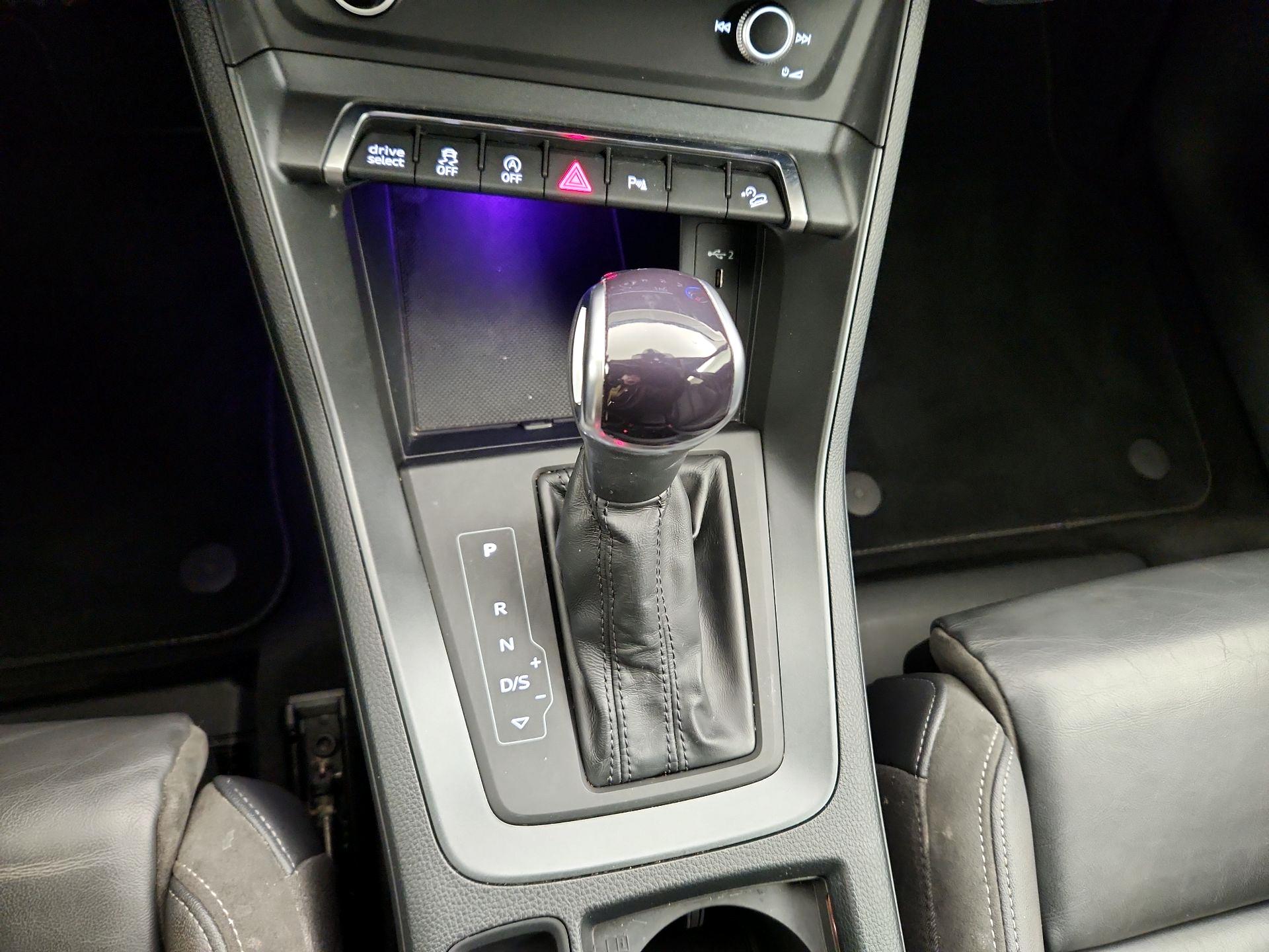 Thumbnail: 2022 Audi Q3 - 16