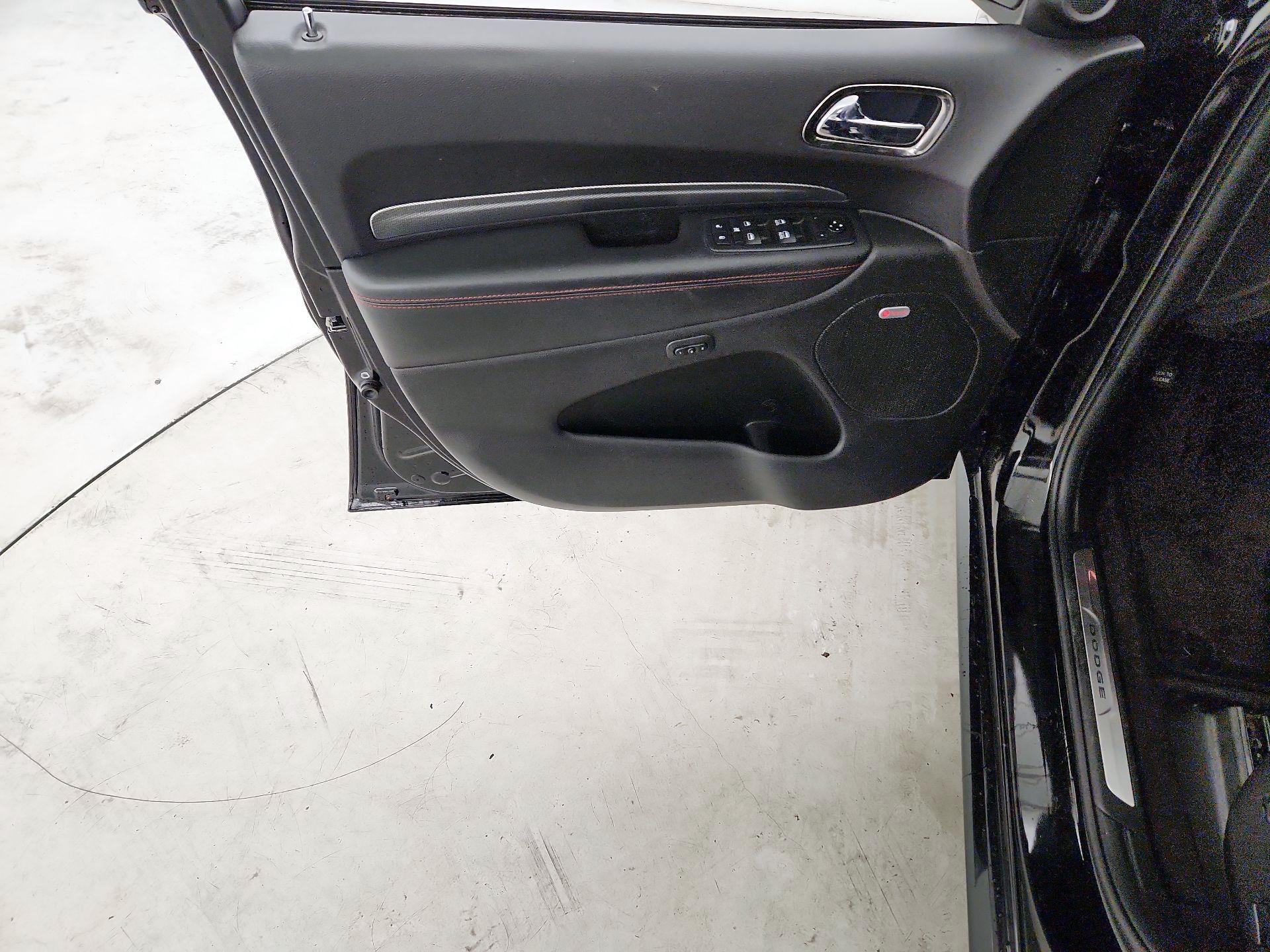 Thumbnail: 2018 Dodge Durango - 12