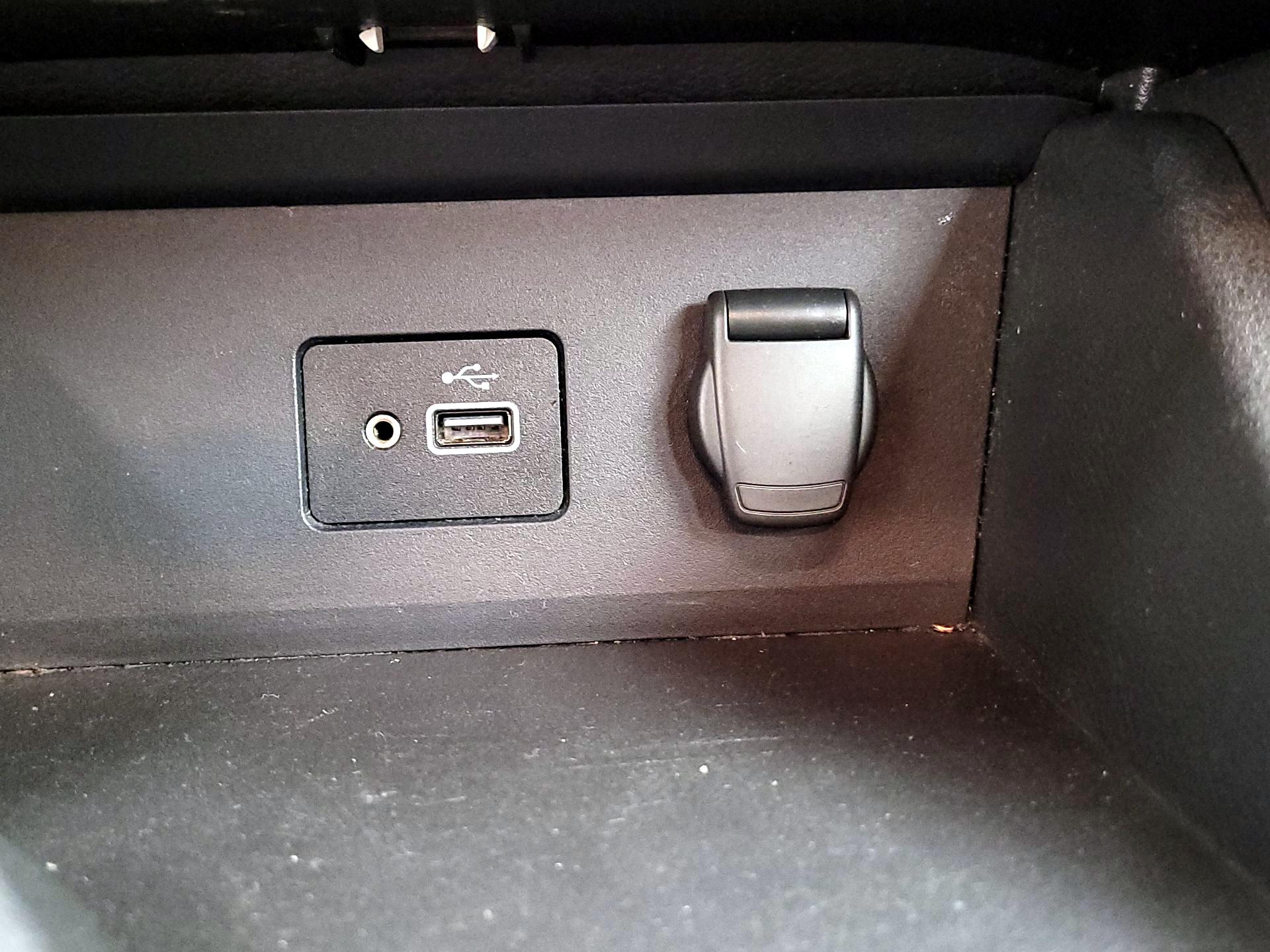 Thumbnail: 2023 Nissan Sentra - 18