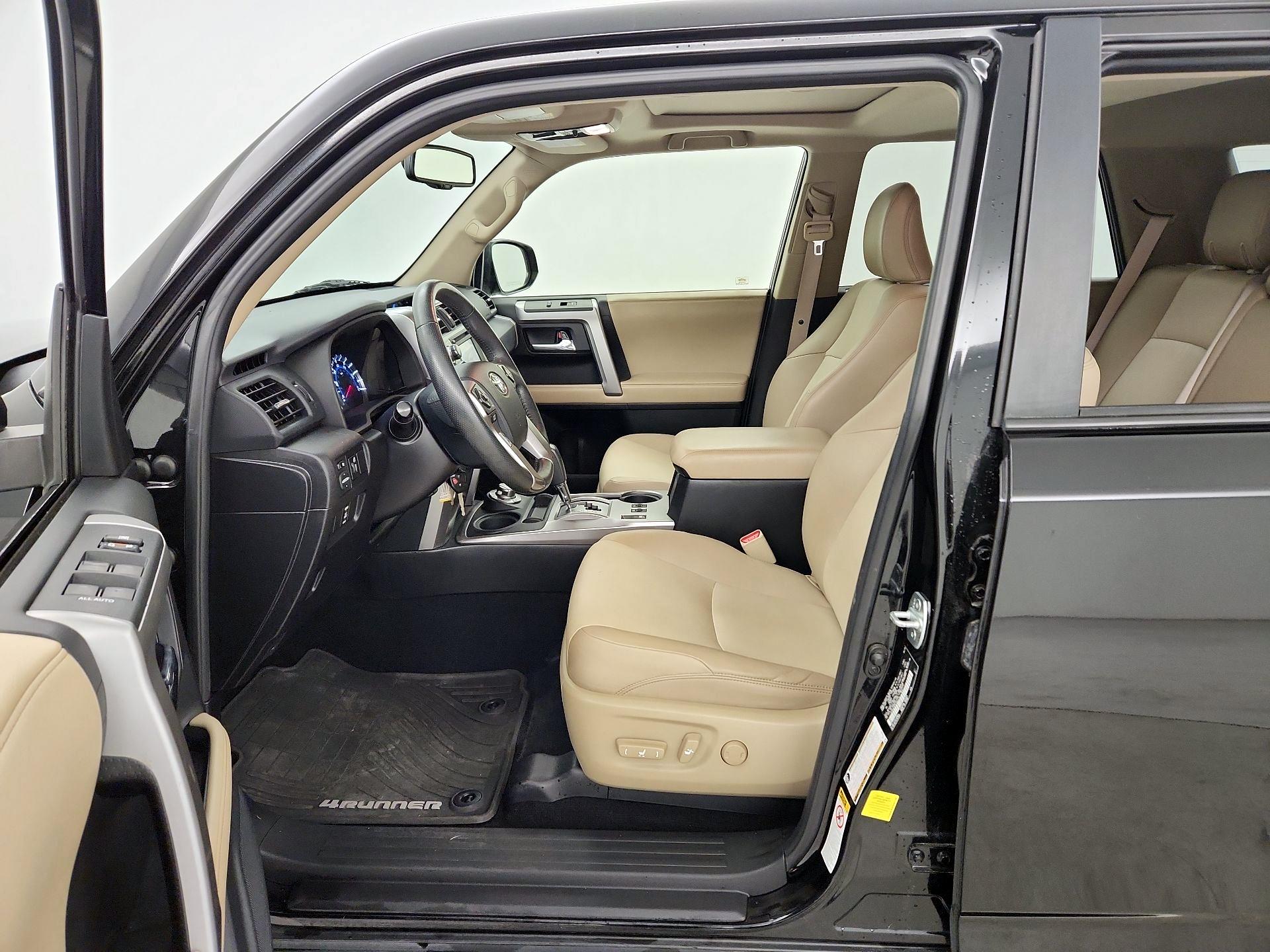 Thumbnail: 2015 Toyota 4Runner - 11