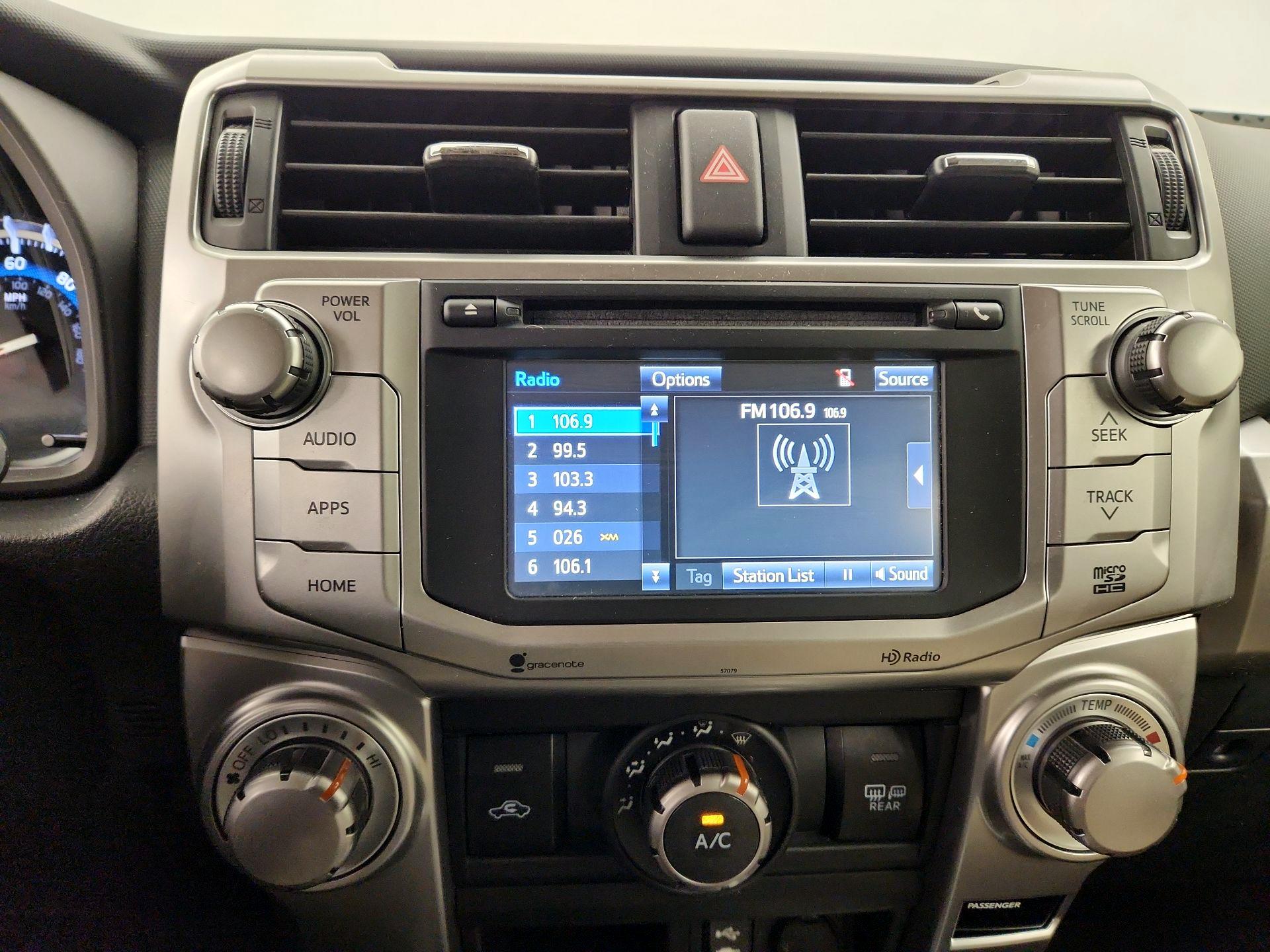 Thumbnail: 2015 Toyota 4Runner - 15