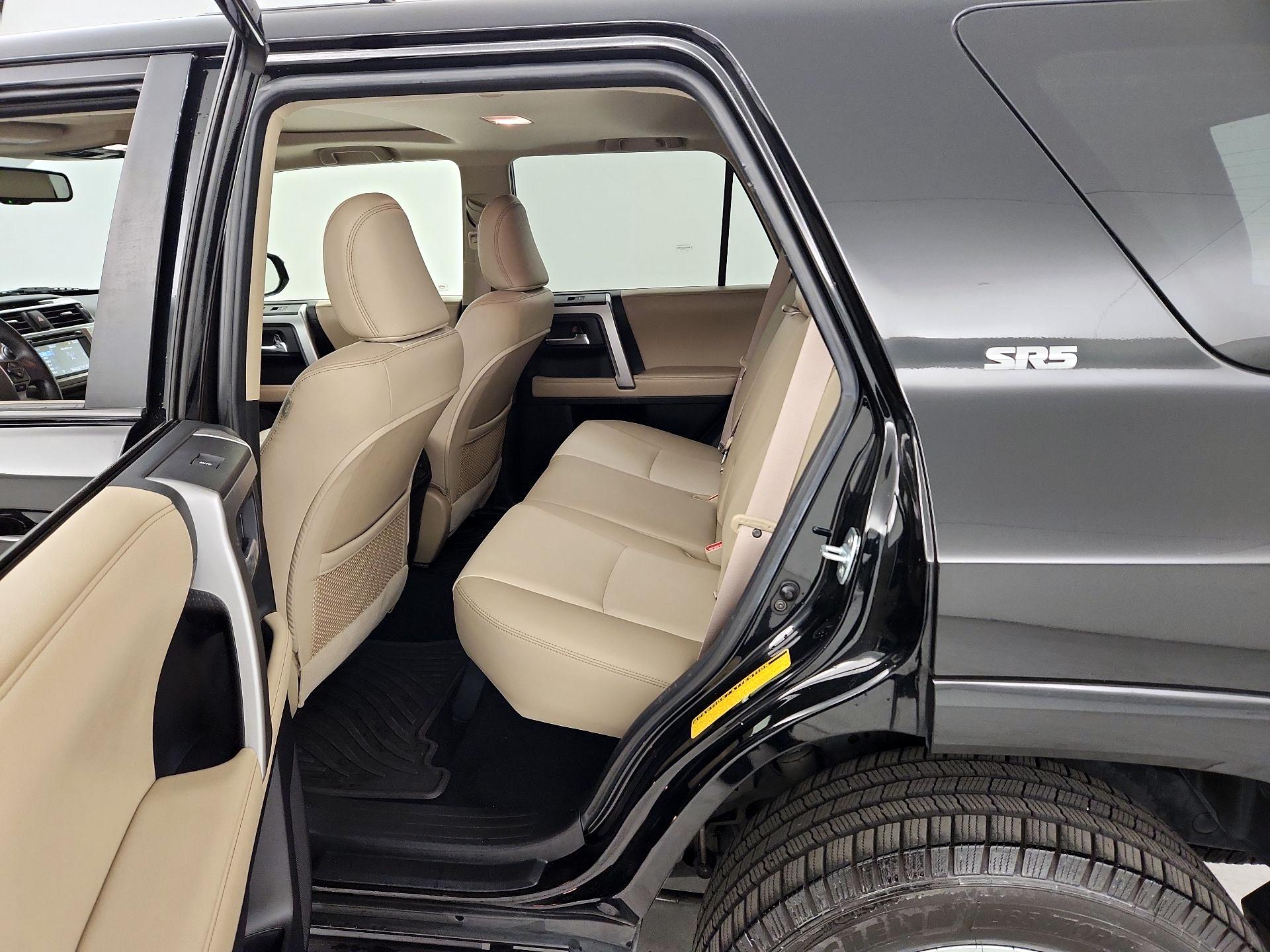 Thumbnail: 2015 Toyota 4Runner - 20