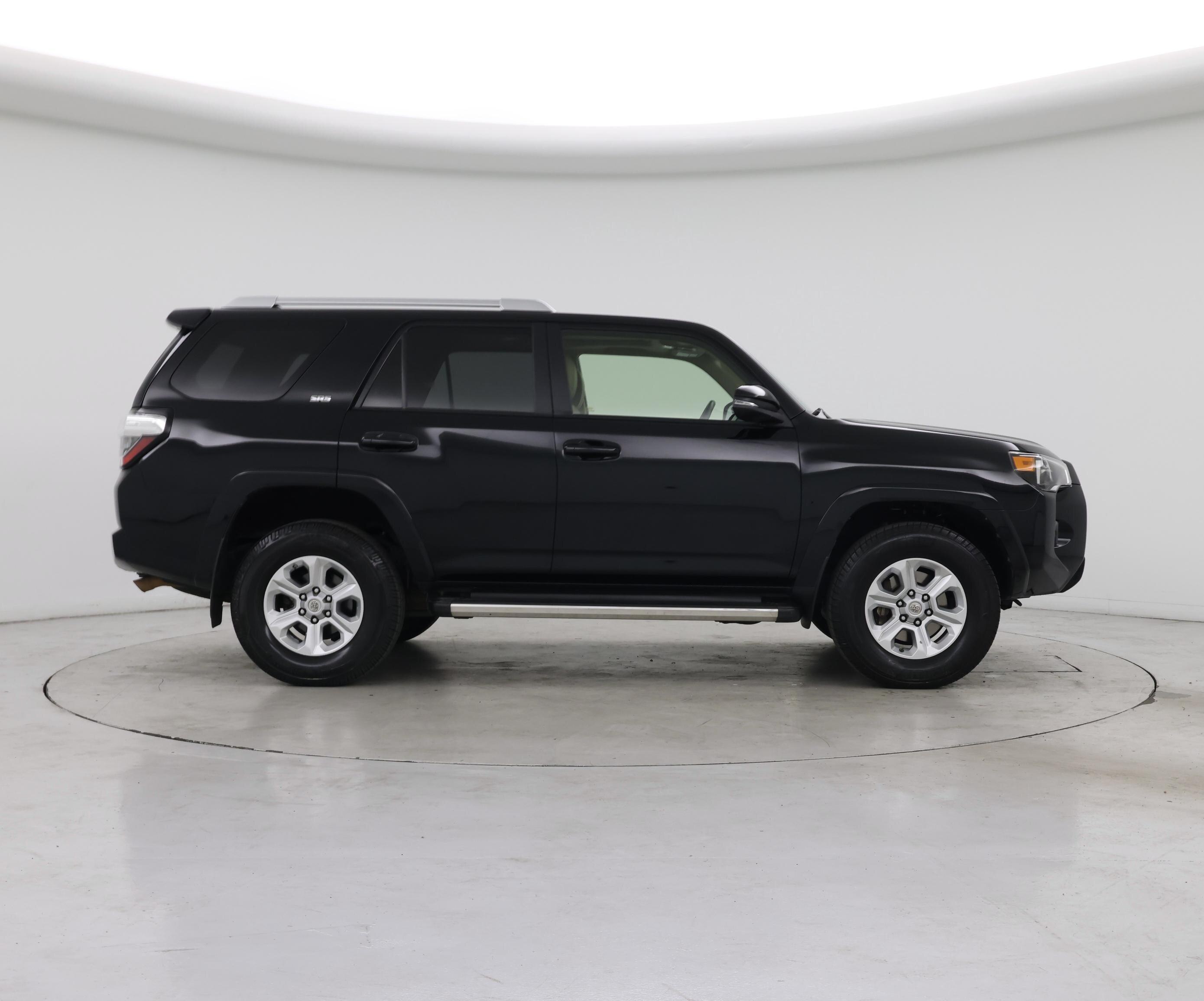 Thumbnail: 2015 Toyota 4Runner - 7