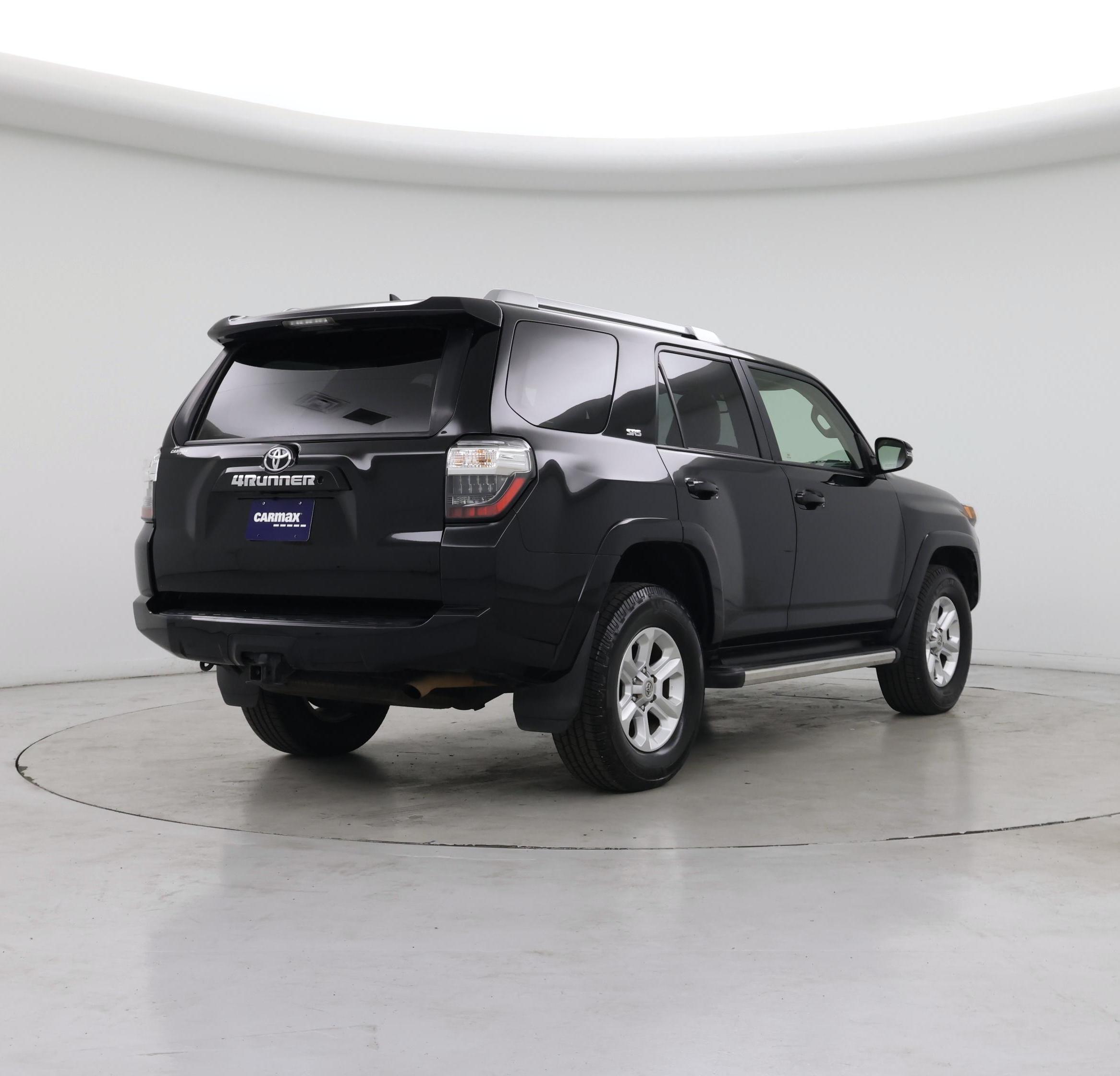 Thumbnail: 2015 Toyota 4Runner - 8