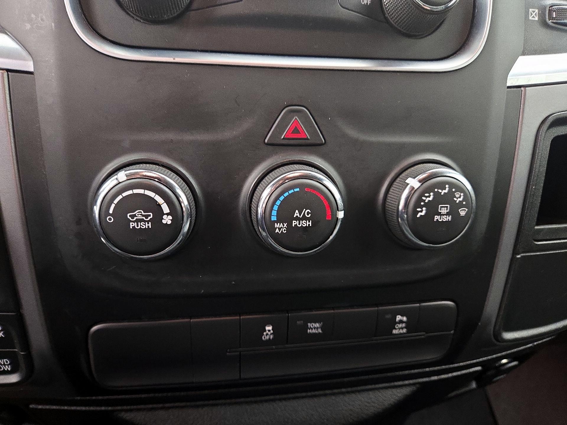 Thumbnail: 2022 RAM 1500 Classic - 16