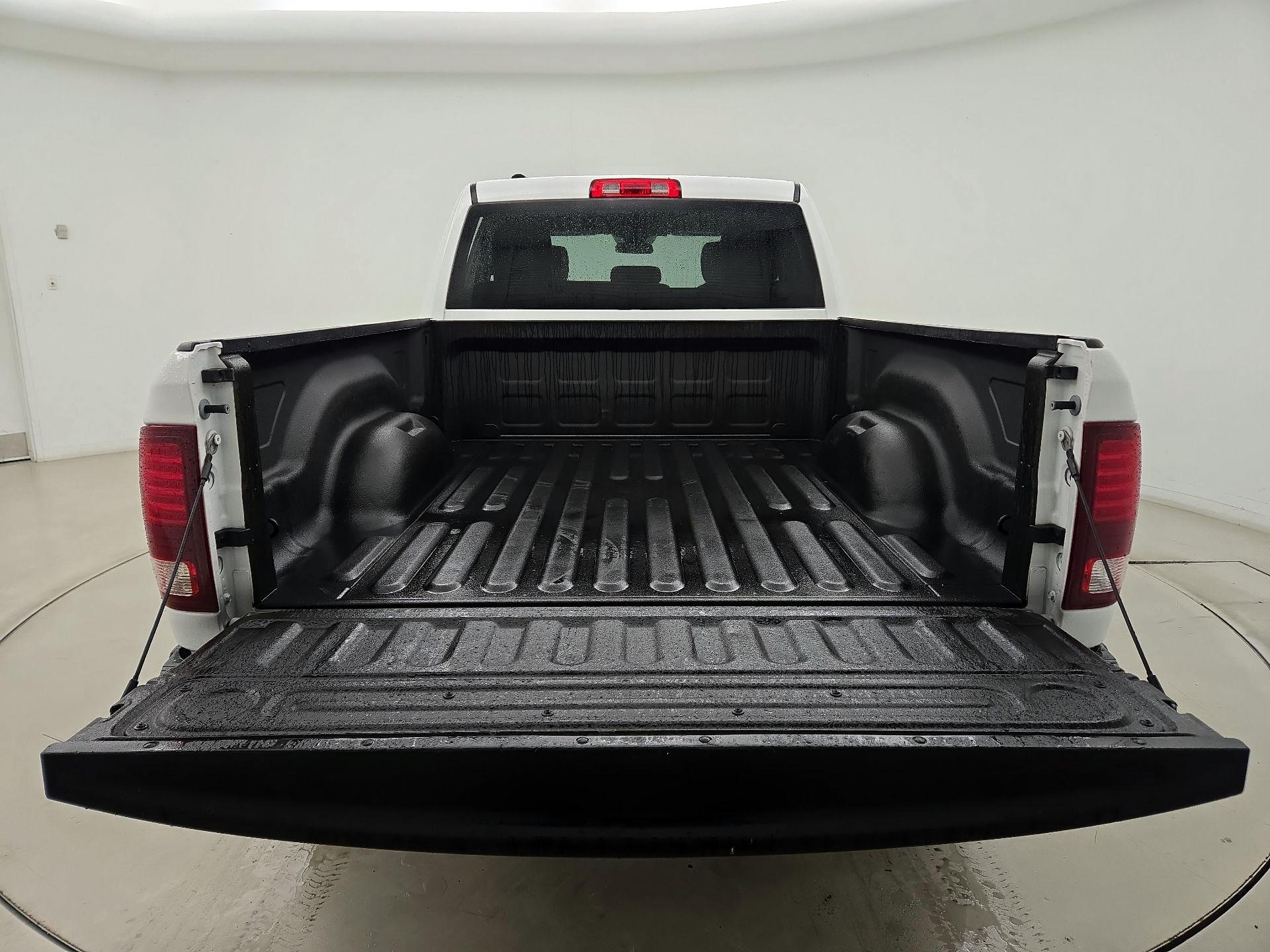 Thumbnail: 2022 RAM 1500 Classic - 20