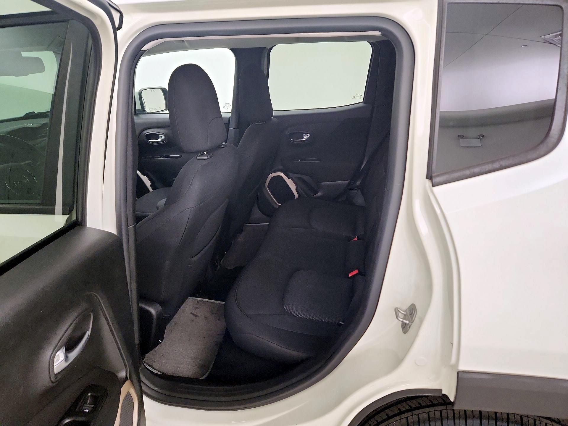 Thumbnail: 2017 Jeep Renegade - 17