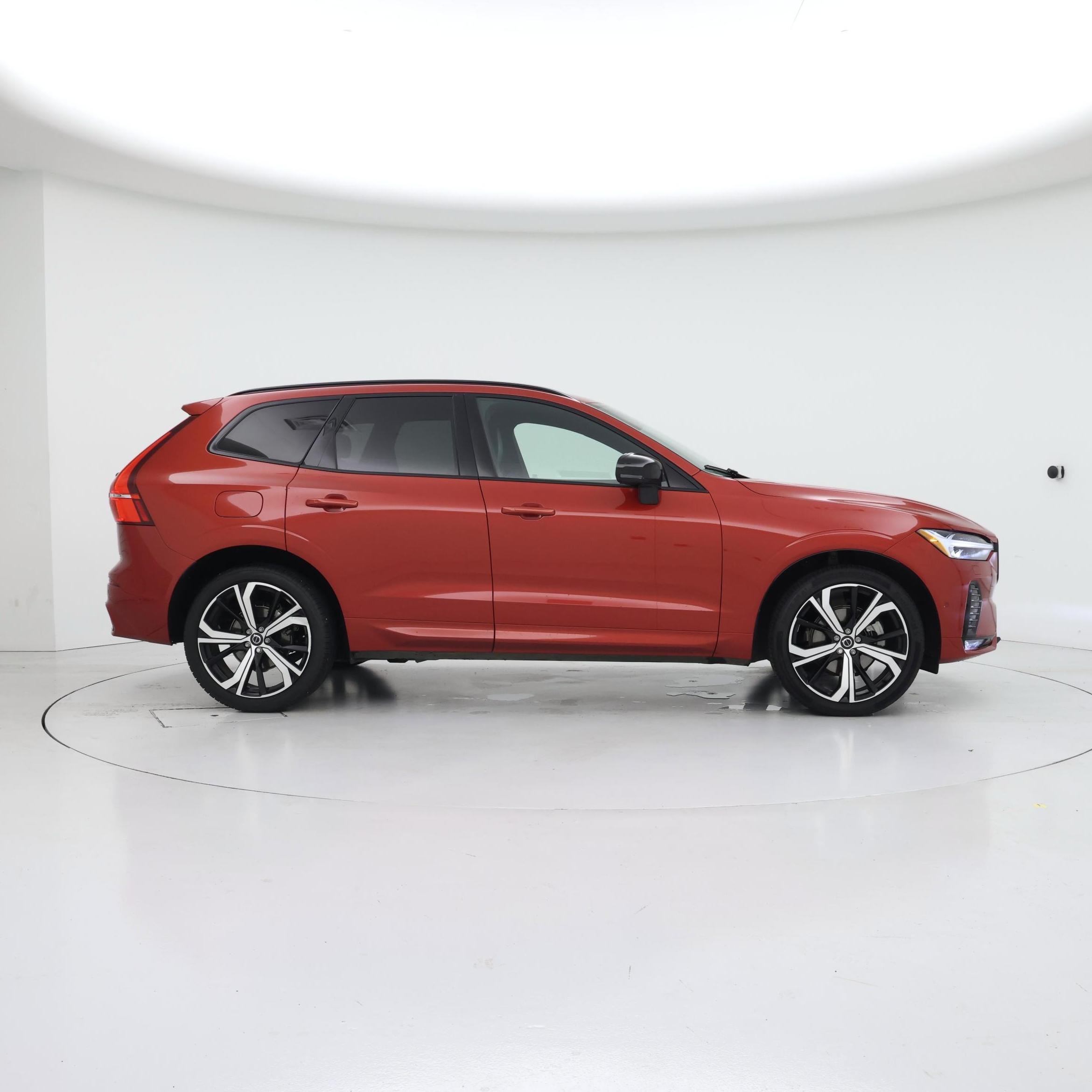Thumbnail: 2022 Volvo XC60 - 7