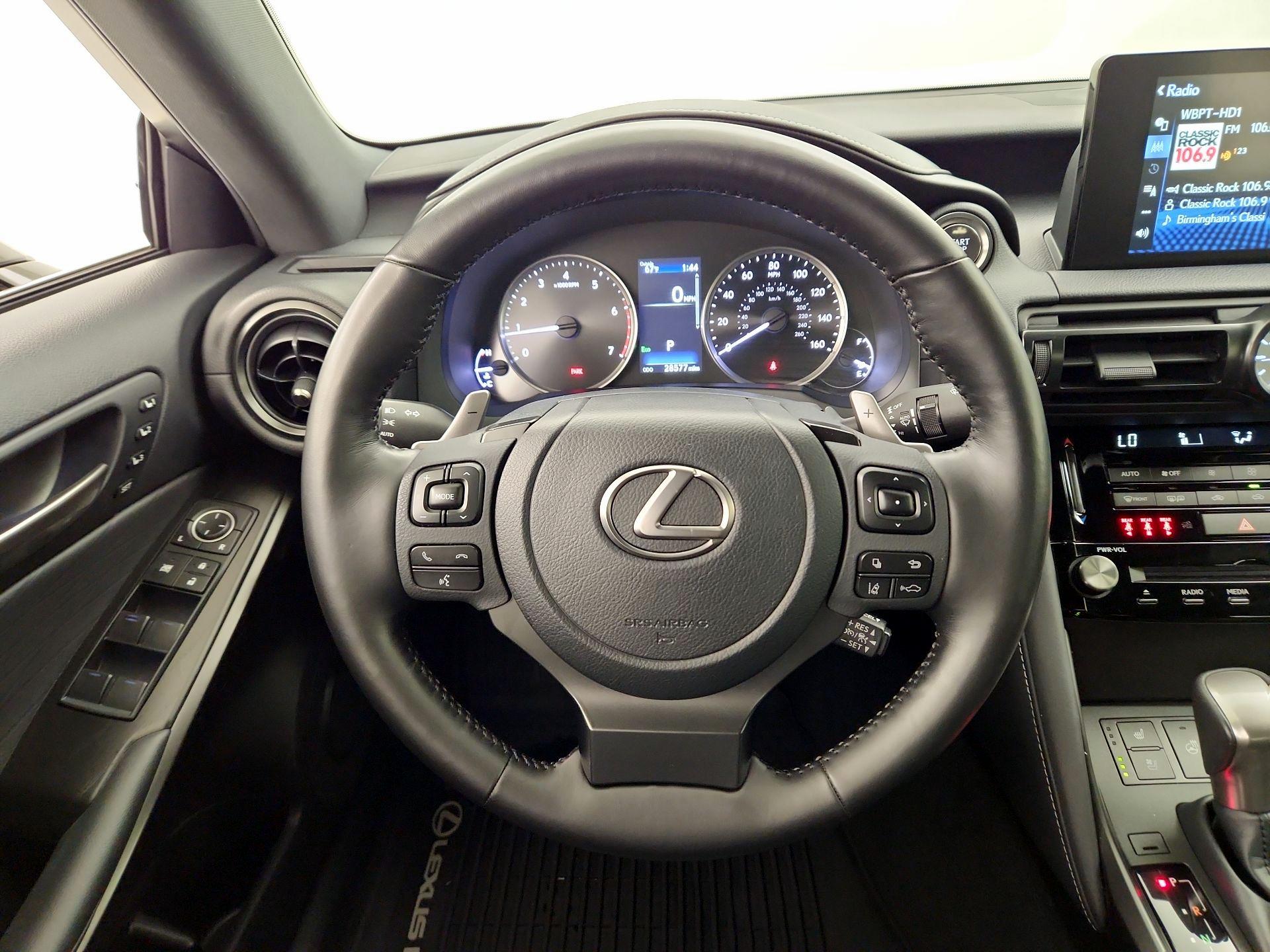 Thumbnail: 2023 Lexus IS - 10