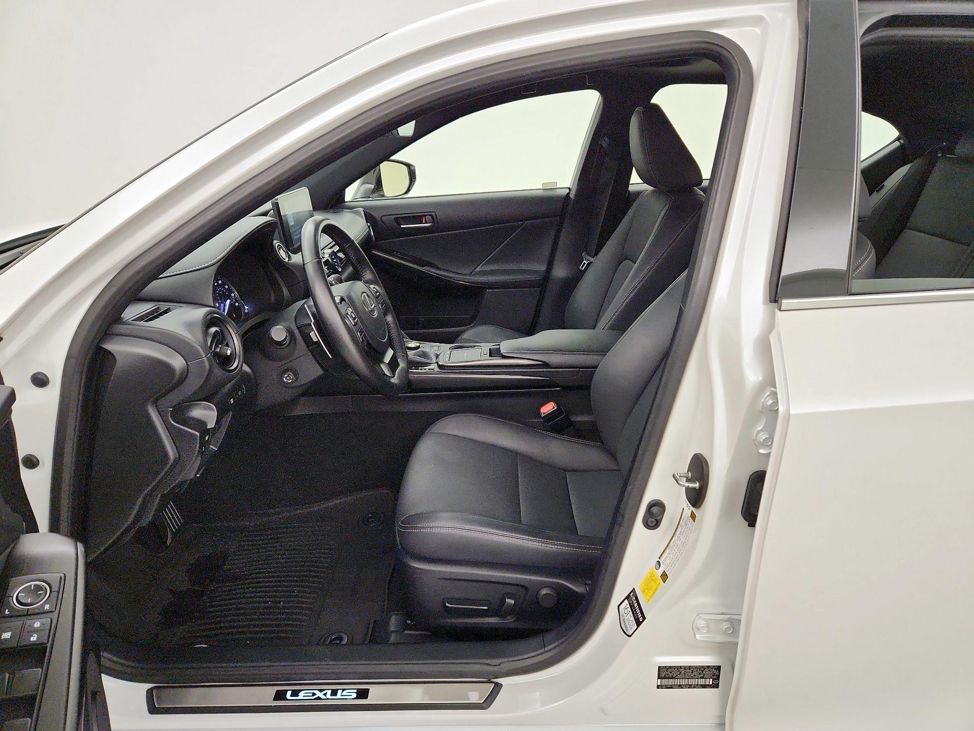 Thumbnail: 2023 Lexus IS - 11