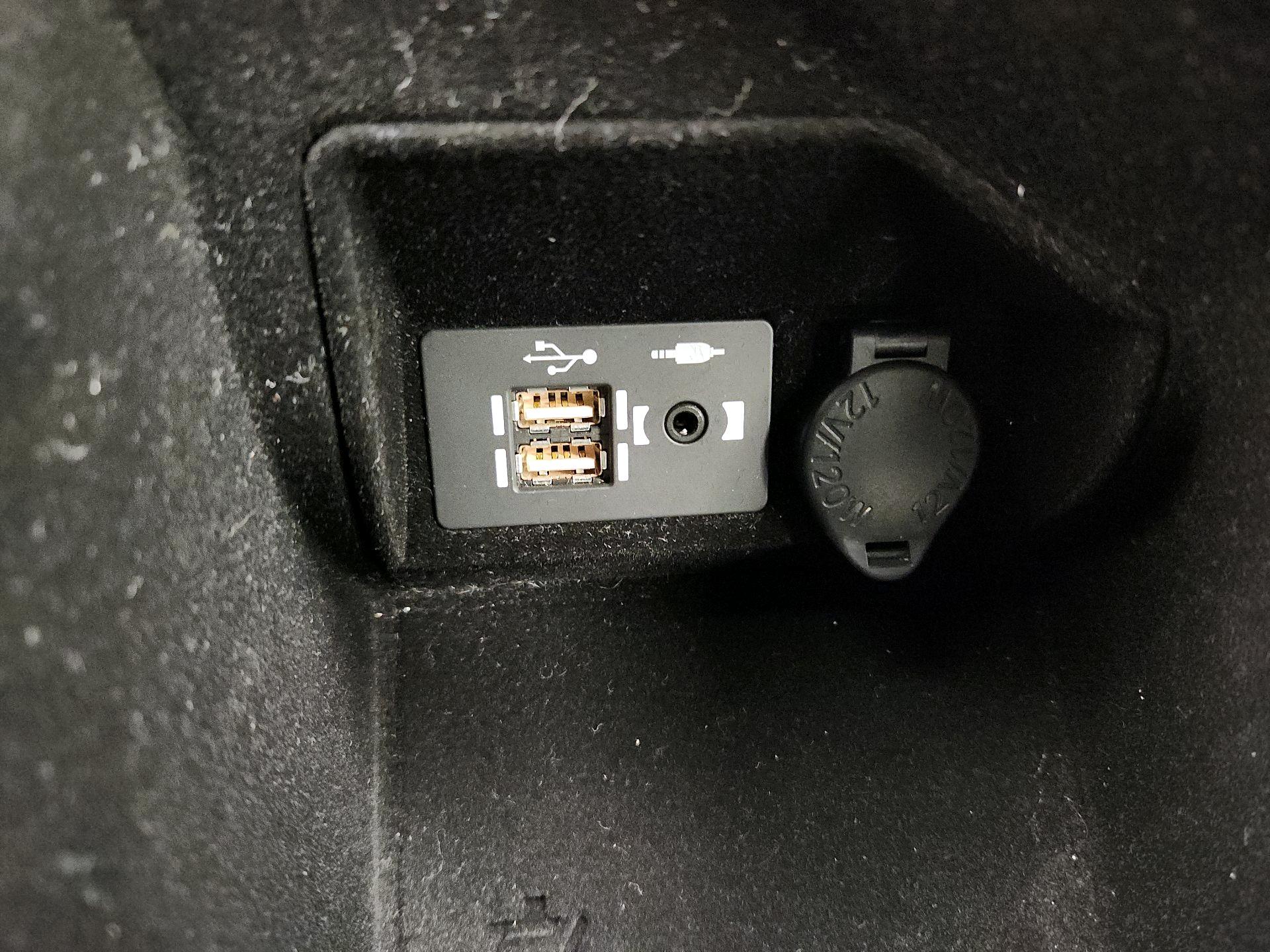 Thumbnail: 2023 Lexus IS - 18