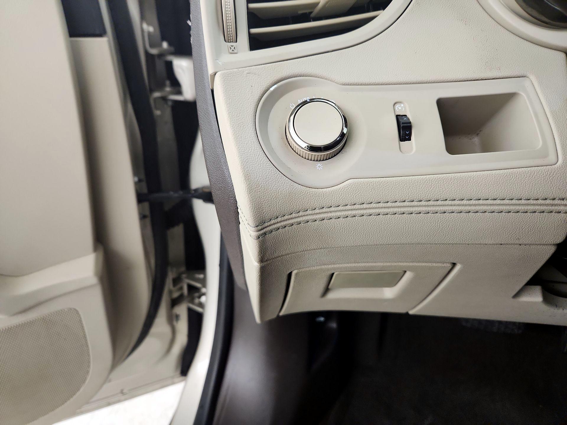 Thumbnail: 2014 Buick LaCrosse - 11