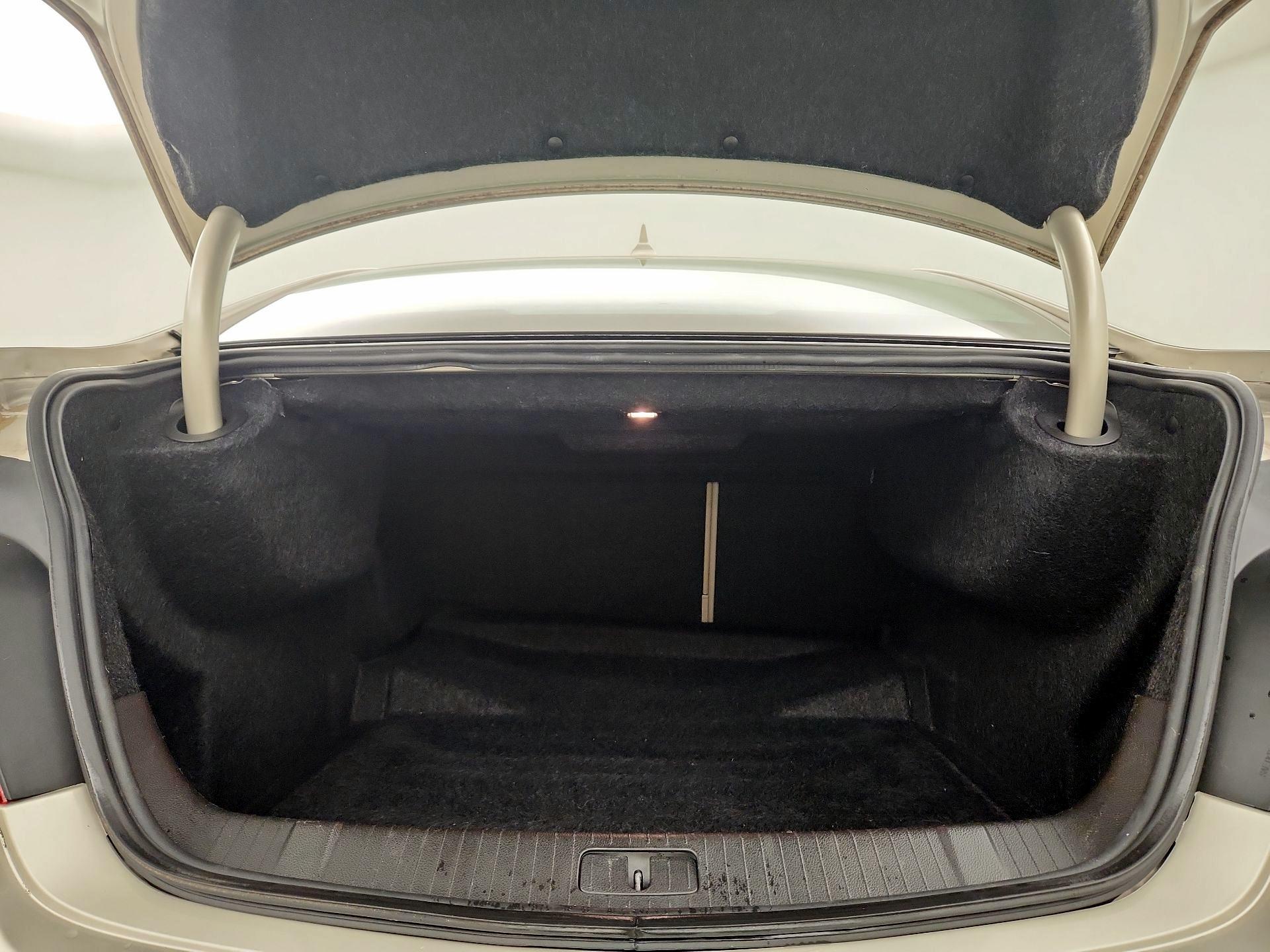 Thumbnail: 2014 Buick LaCrosse - 18