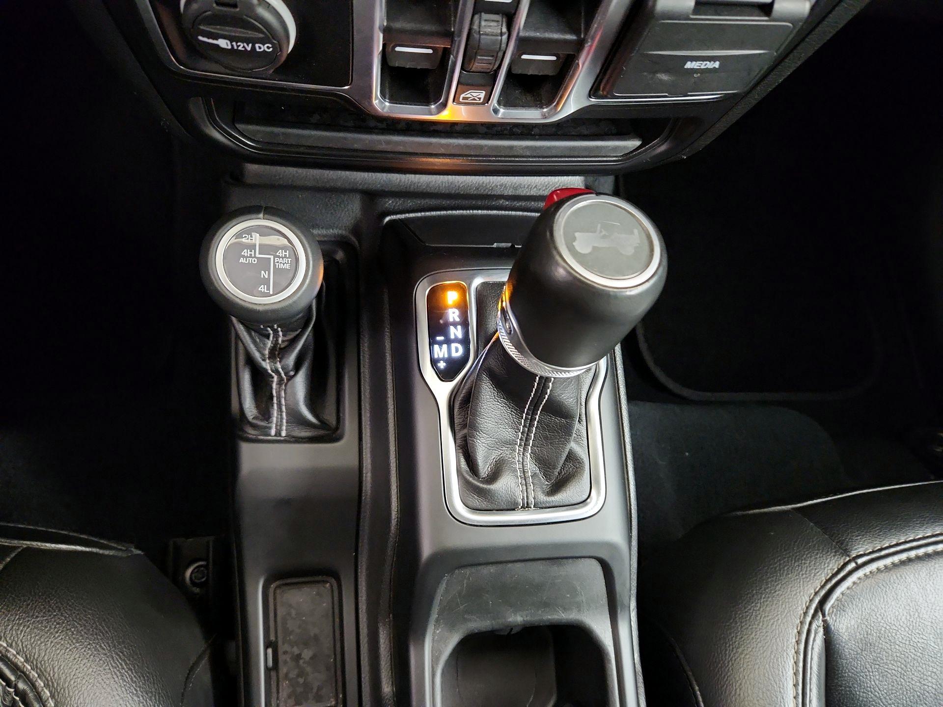 Thumbnail: 2022 Jeep Wrangler - 18