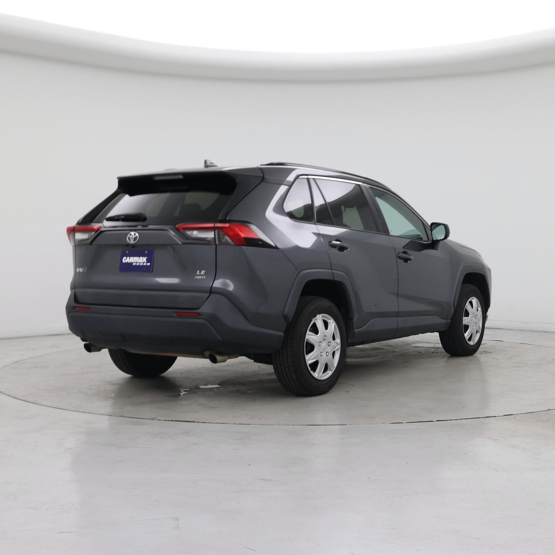 Thumbnail: 2019 Toyota RAV4 - 8