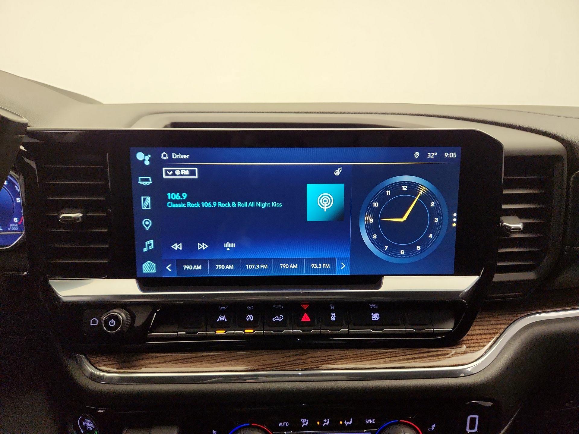 Thumbnail: 2024 Chevrolet Silverado 1500 - 13