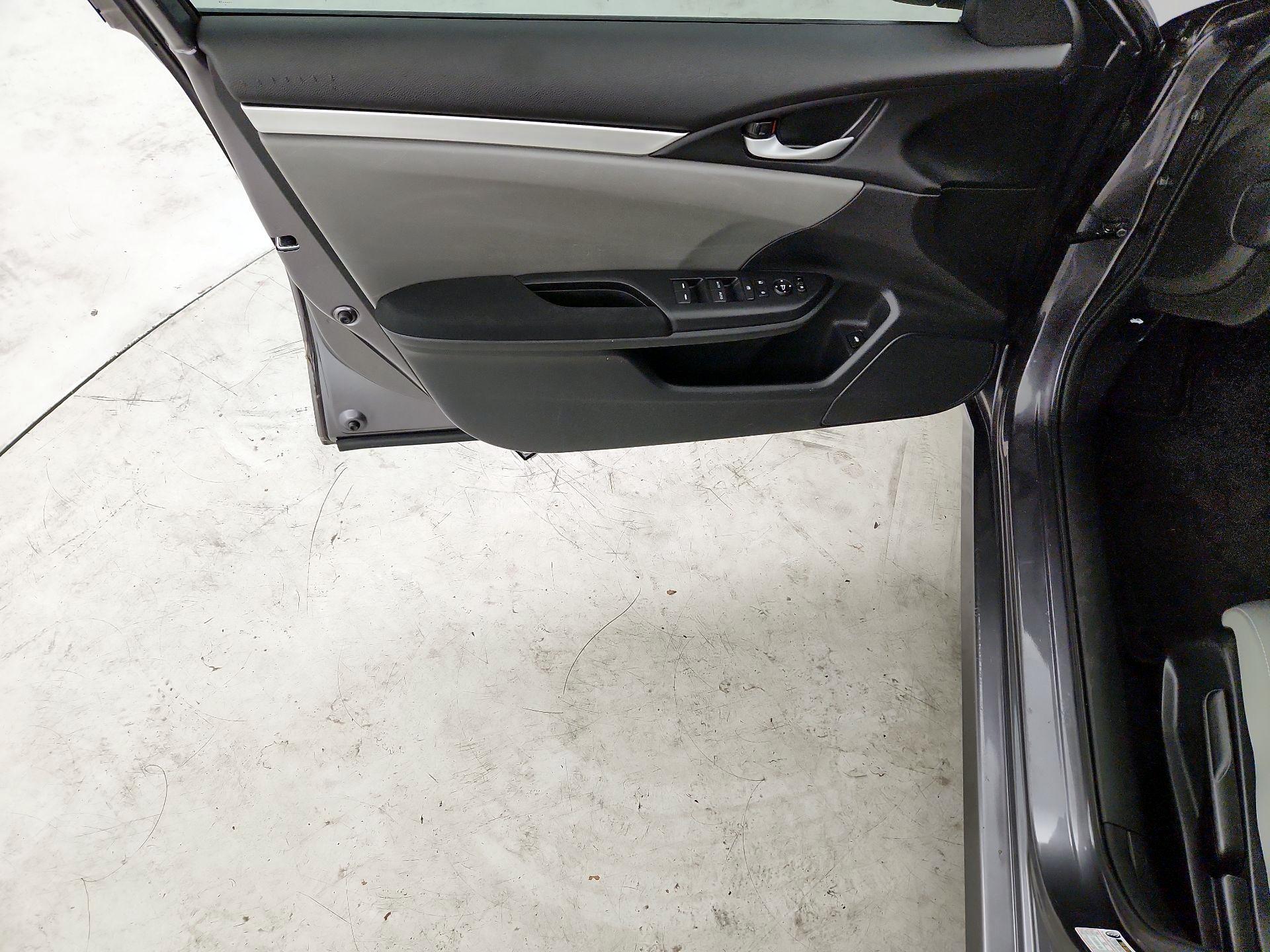 Thumbnail: 2019 Honda Civic - 10