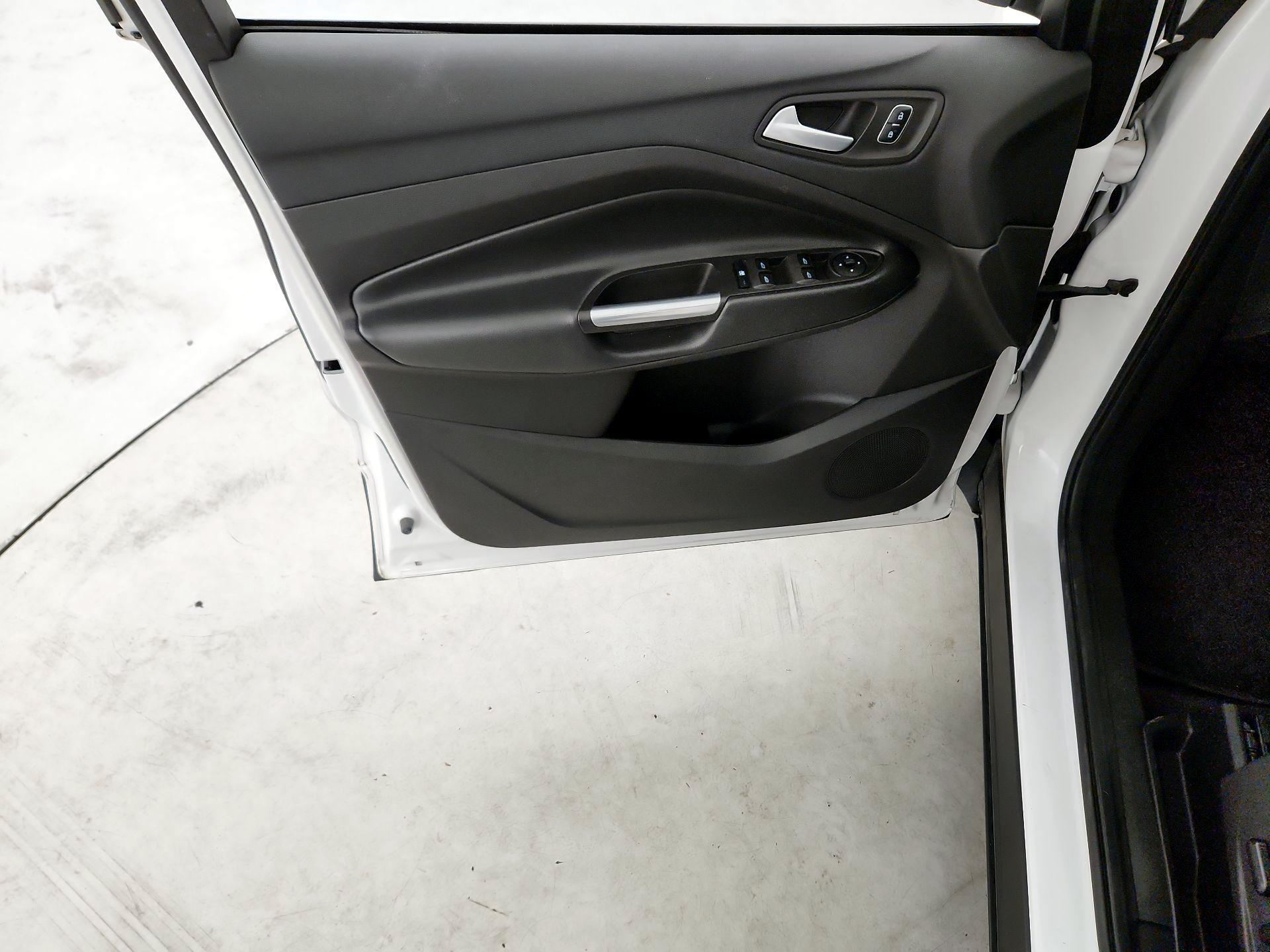 Thumbnail: 2017 Ford Escape - 12