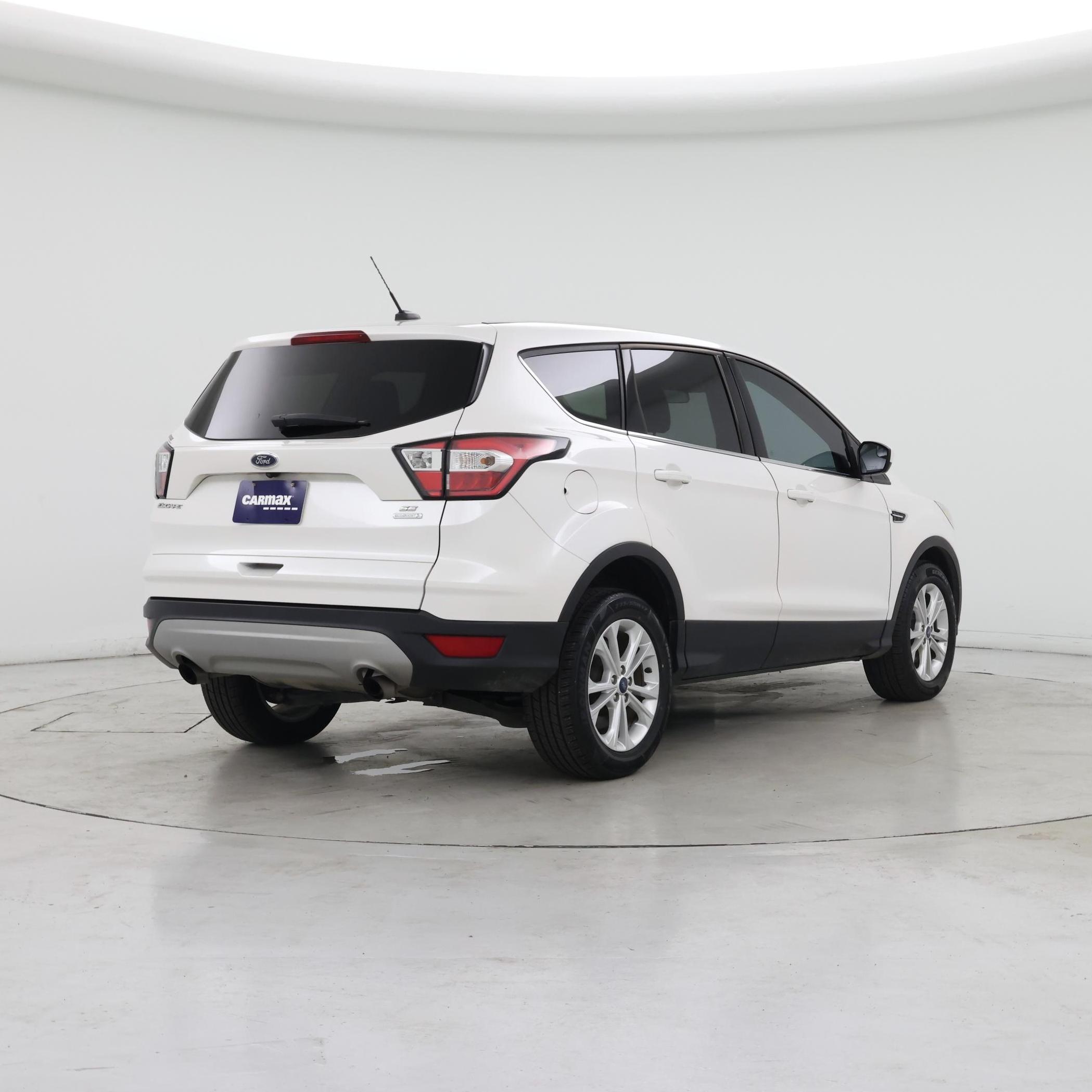 Thumbnail: 2017 Ford Escape - 8