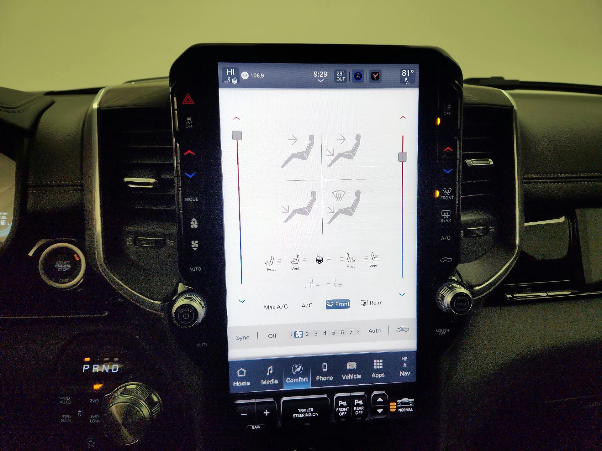 Thumbnail: 2025 RAM 1500 - 17