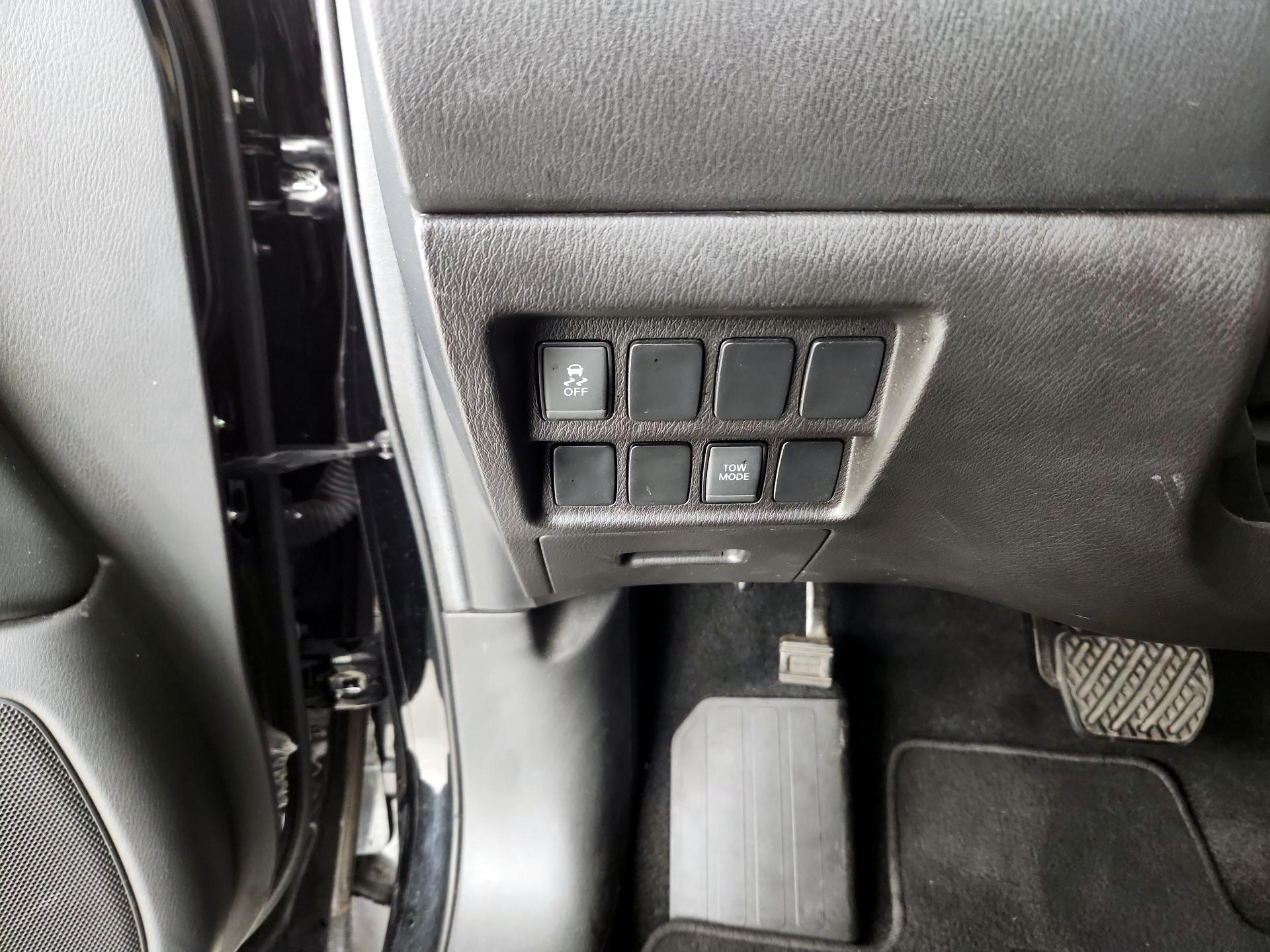 Thumbnail: 2018 Nissan Pathfinder - 11