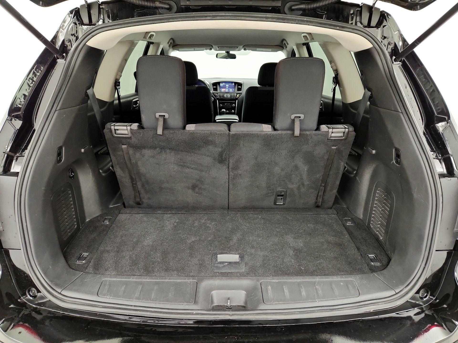 Thumbnail: 2018 Nissan Pathfinder - 19