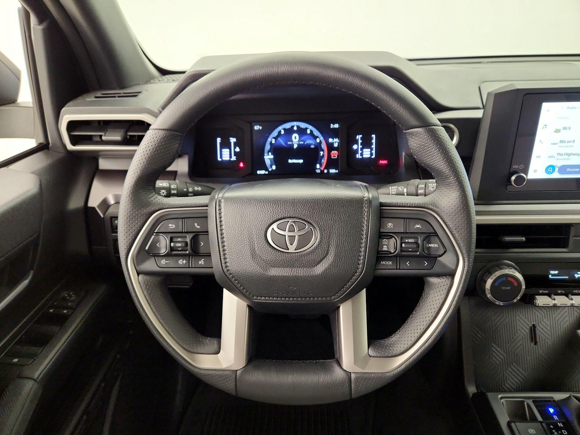 Thumbnail: 2025 Toyota 4Runner - 10